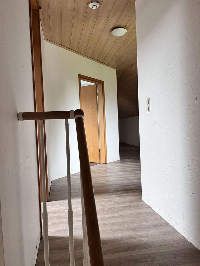 2 bedroom with open-plan kitchen flat to rent, 160 m², Heinsberg, North Rhine-Westphalia 2 bedroom with open-plan kitchen flat to rent, 160 m², Heinsberg, North Rhine-Westphalia