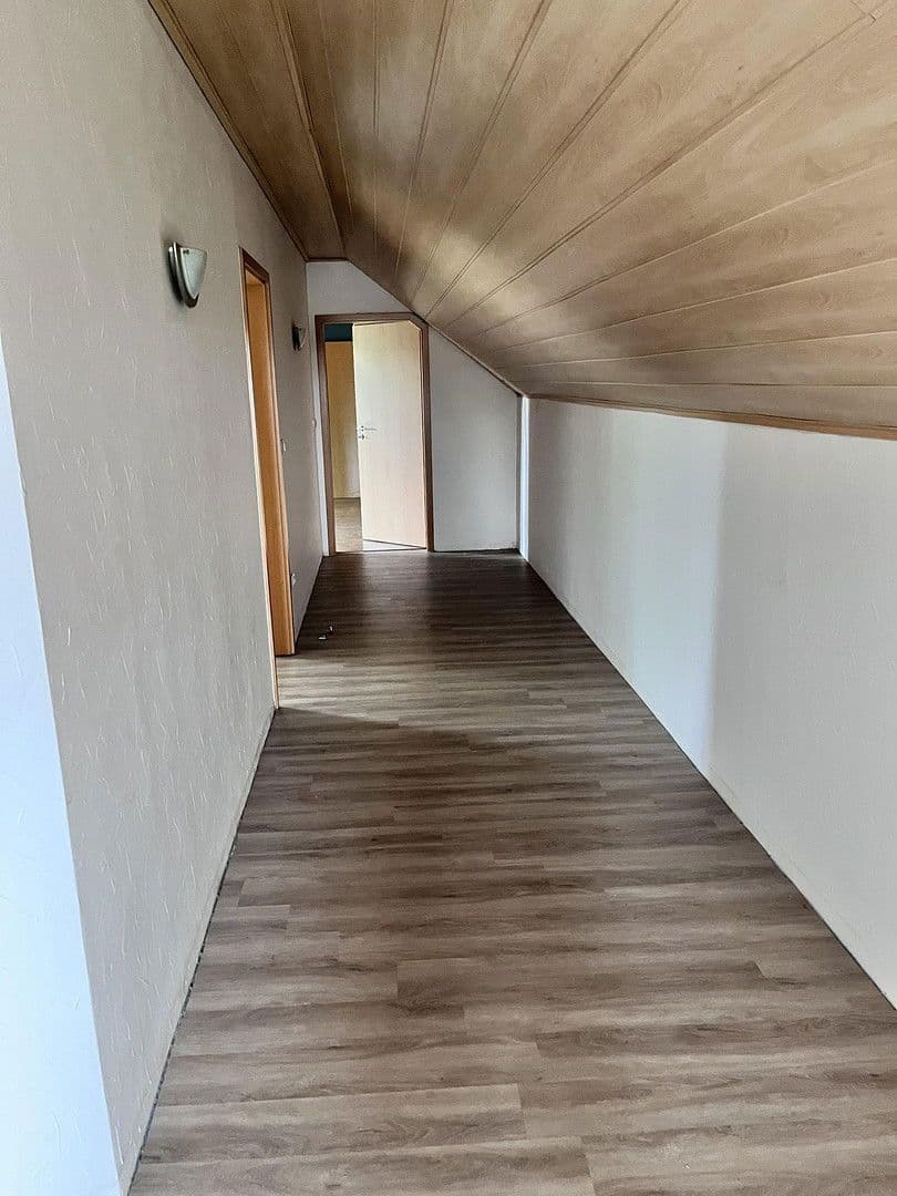 2 bedroom with open-plan kitchen flat to rent, 160 m², Heinsberg, North Rhine-Westphalia 2 bedroom with open-plan kitchen flat to rent, 160 m², Heinsberg, North Rhine-Westphalia