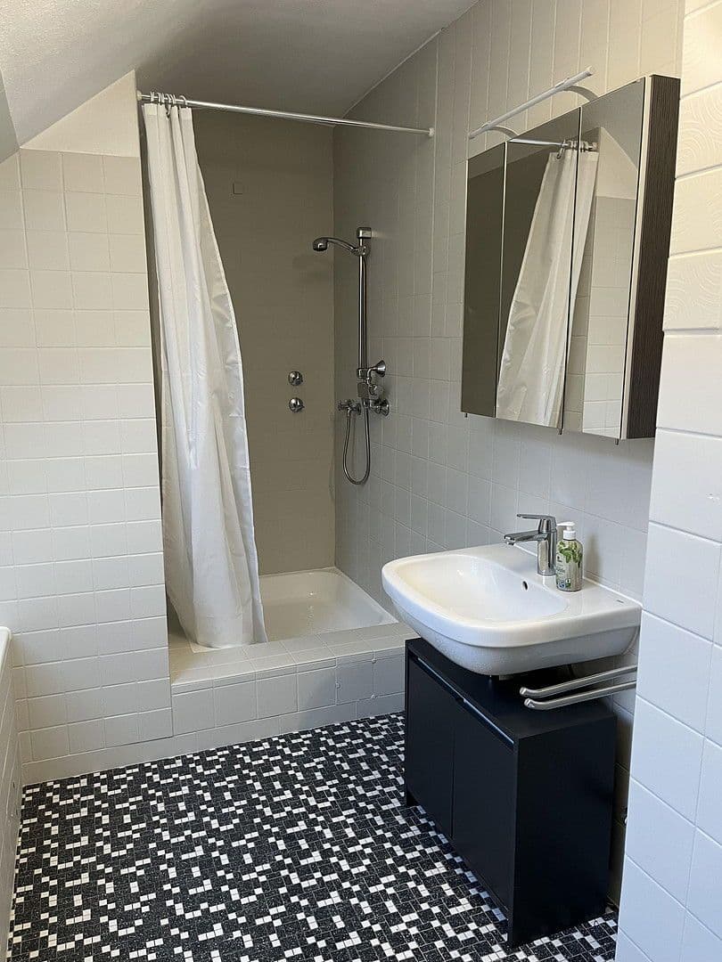 1 bedroom with open-plan kitchen flat to rent, 78 m², Mainhausen, Hesse 1 bedroom with open-plan kitchen flat to rent, 78 m², Mainhausen, Hesse