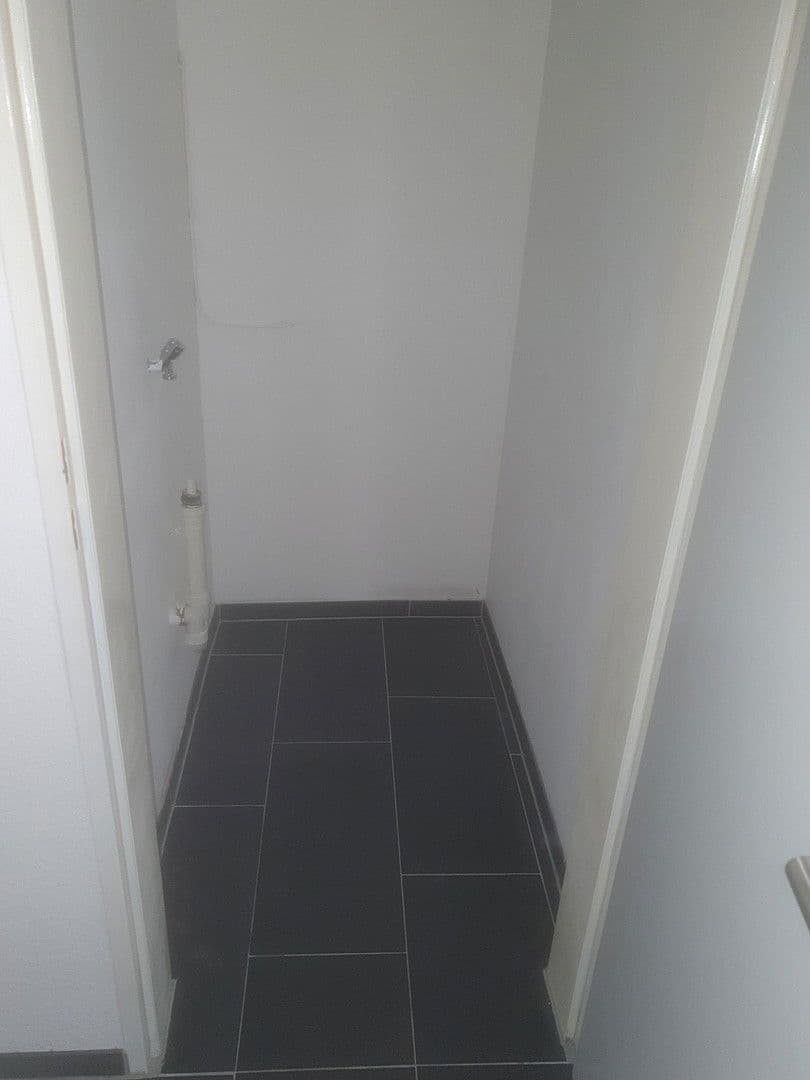 2 bedroom flat to rent, 63 m², Rheinstr. 16, Krefeld, North Rhine-Westphalia 2 bedroom flat to rent, 63 m², Rheinstr. 16, Krefeld, North Rhine-Westphalia