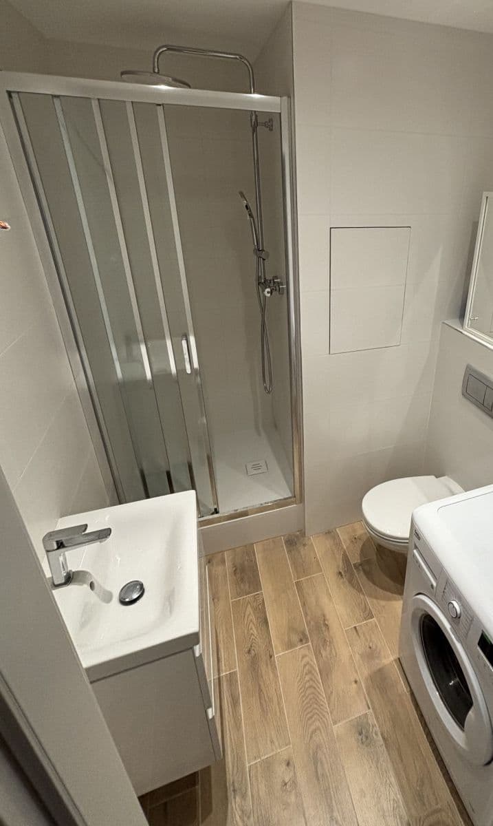 1 bedroom flat to rent, 34 m², Taškentská, Prague, Prague 1 bedroom flat to rent, 34 m², Taškentská, Prague, Prague