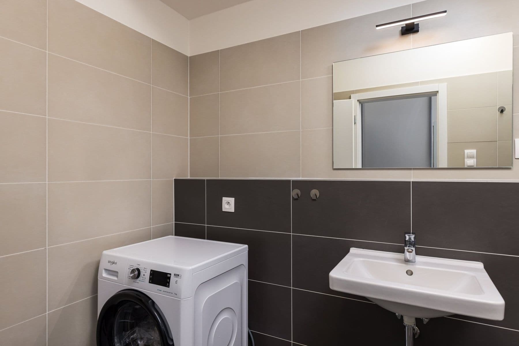 Studio flat to rent, 31 m², Škrábkových, Prague, Prague Studio flat to rent, 31 m², Škrábkových, Prague, Prague