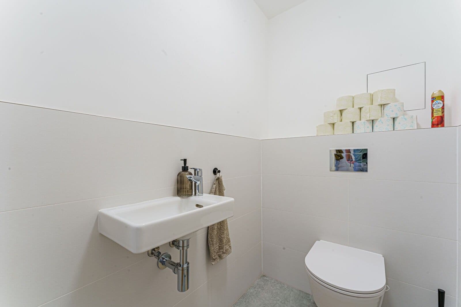 1 bedroom with open-plan kitchen flat to rent, 59 m², U Komína, Prague, Prague 1 bedroom with open-plan kitchen flat to rent, 59 m², U Komína, Prague, Prague