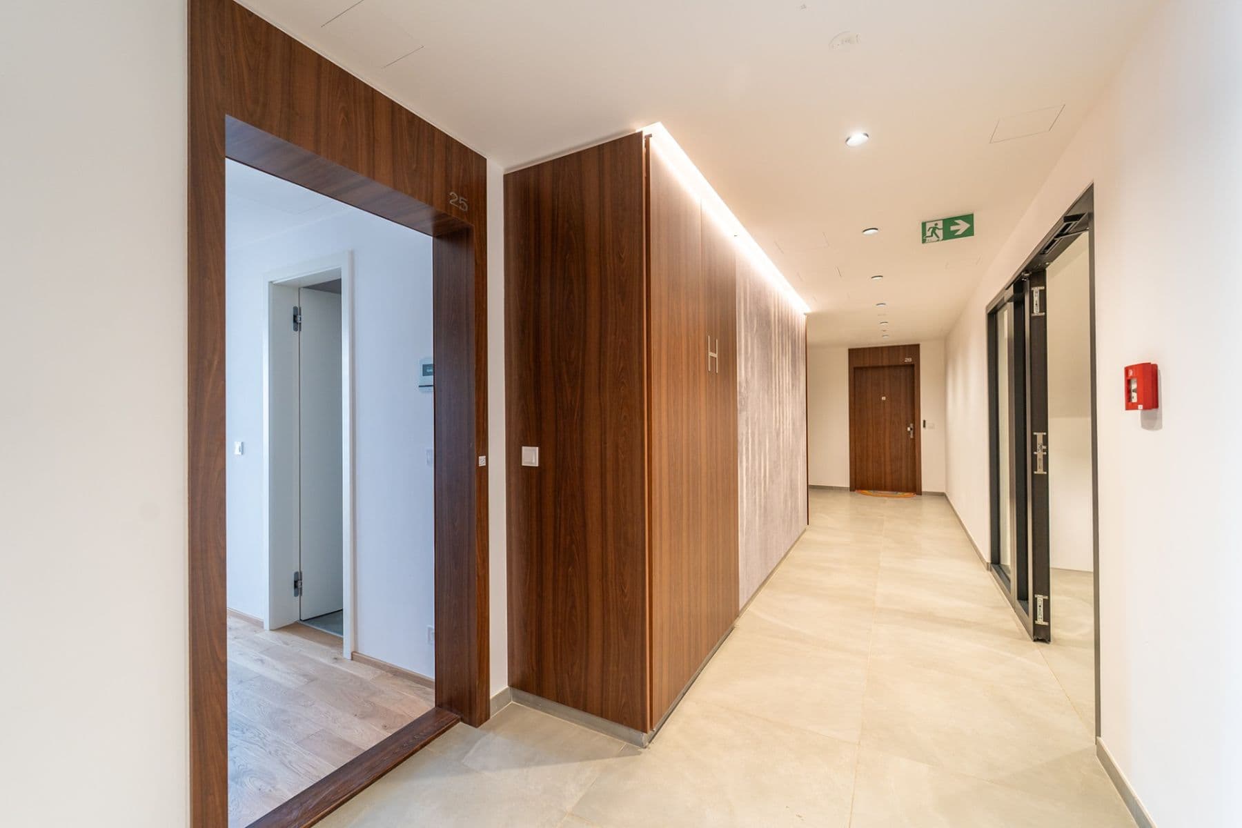 1 bedroom with open-plan kitchen flat to rent, 59 m², U Komína, Prague, Prague 1 bedroom with open-plan kitchen flat to rent, 59 m², U Komína, Prague, Prague