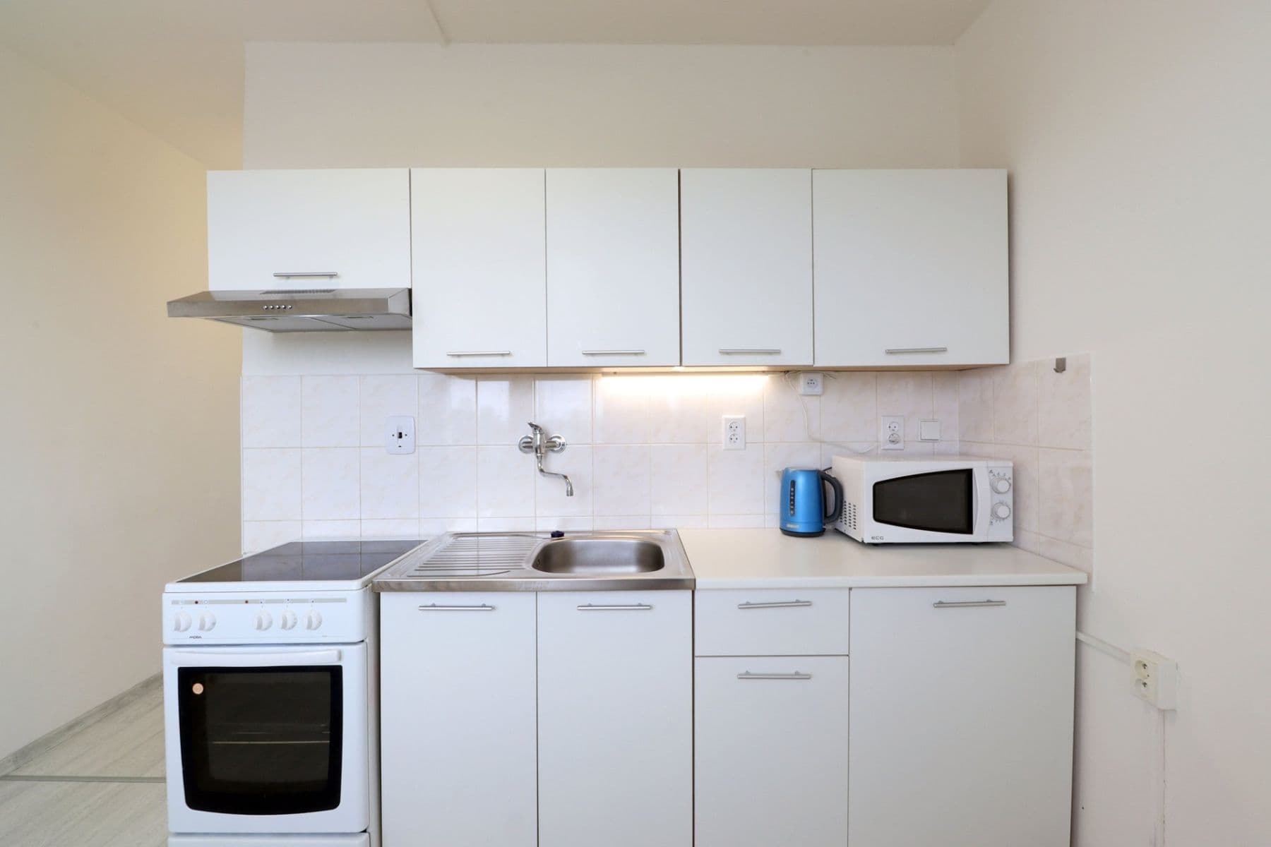 2 bedroom flat to rent, 62 m², Armádní, Milovice, Středočeský Region 2 bedroom flat to rent, 62 m², Armádní, Milovice, Středočeský Region