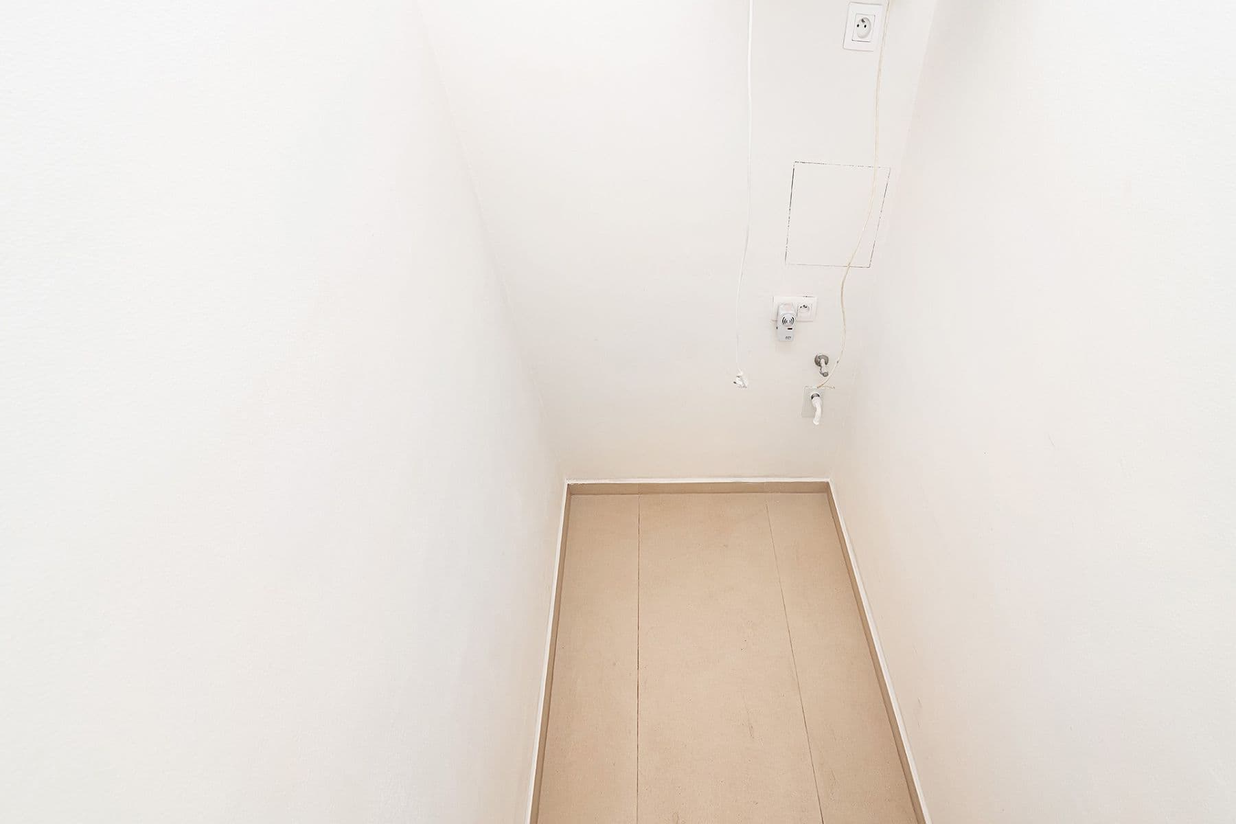 3 bedroom with open-plan kitchen flat for sale, 95 m², Na Maninách, Prague, Prague 3 bedroom with open-plan kitchen flat for sale, 95 m², Na Maninách, Prague, Prague