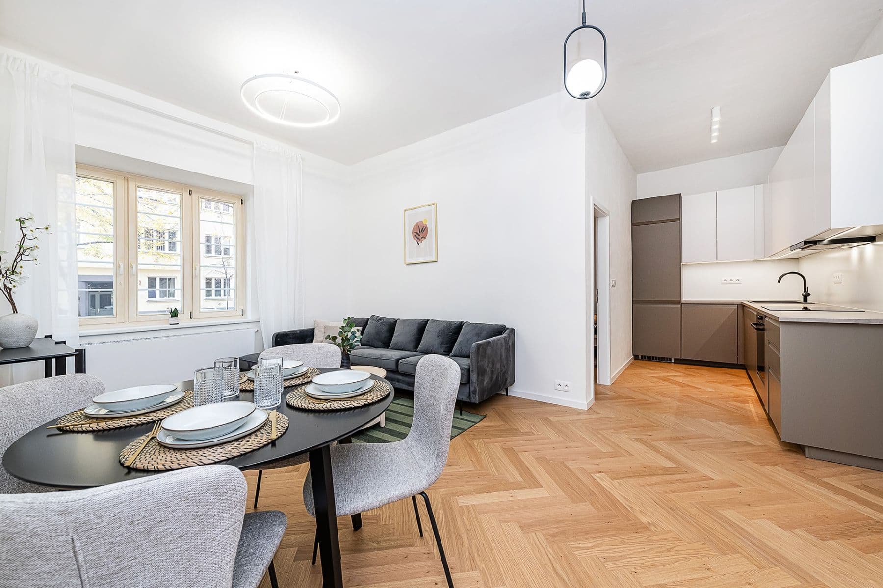3 bedroom with open-plan kitchen flat for sale, 95 m², Na Maninách, Prague, Prague 3 bedroom with open-plan kitchen flat for sale, 95 m², Na Maninách, Prague, Prague