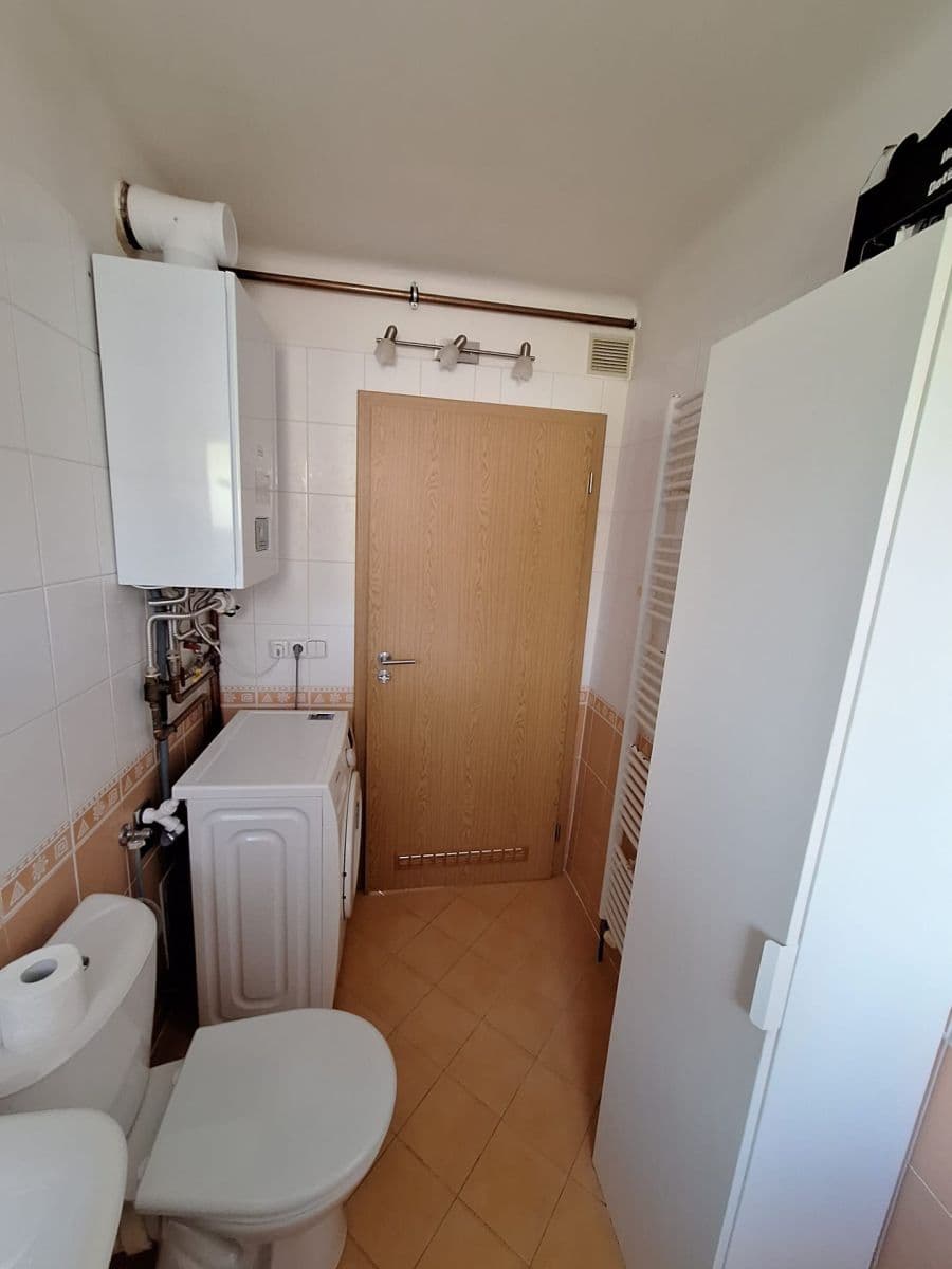 2 bedroom flat to rent, 51 m², Helsinská, Kladno, Středočeský Region 2 bedroom flat to rent, 51 m², Helsinská, Kladno, Středočeský Region