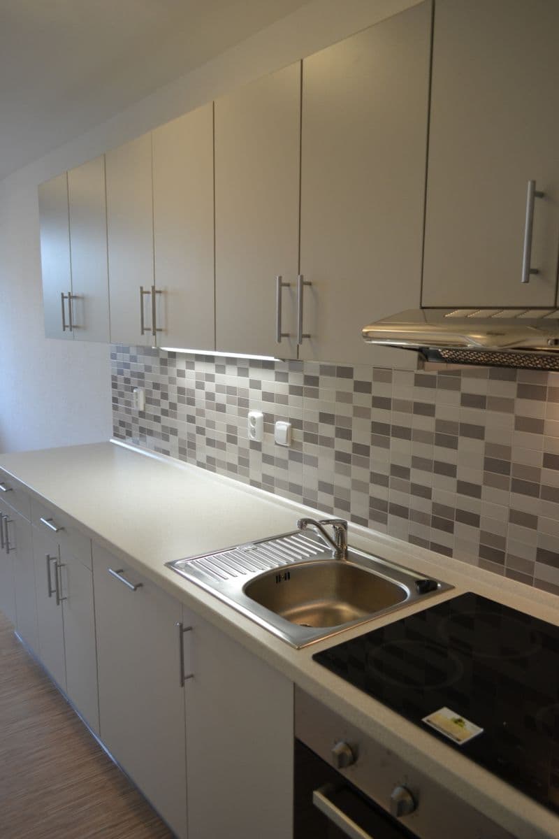 3 bedroom flat to rent, 80 m², Mezilesí, Prague, Prague 3 bedroom flat to rent, 80 m², Mezilesí, Prague, Prague