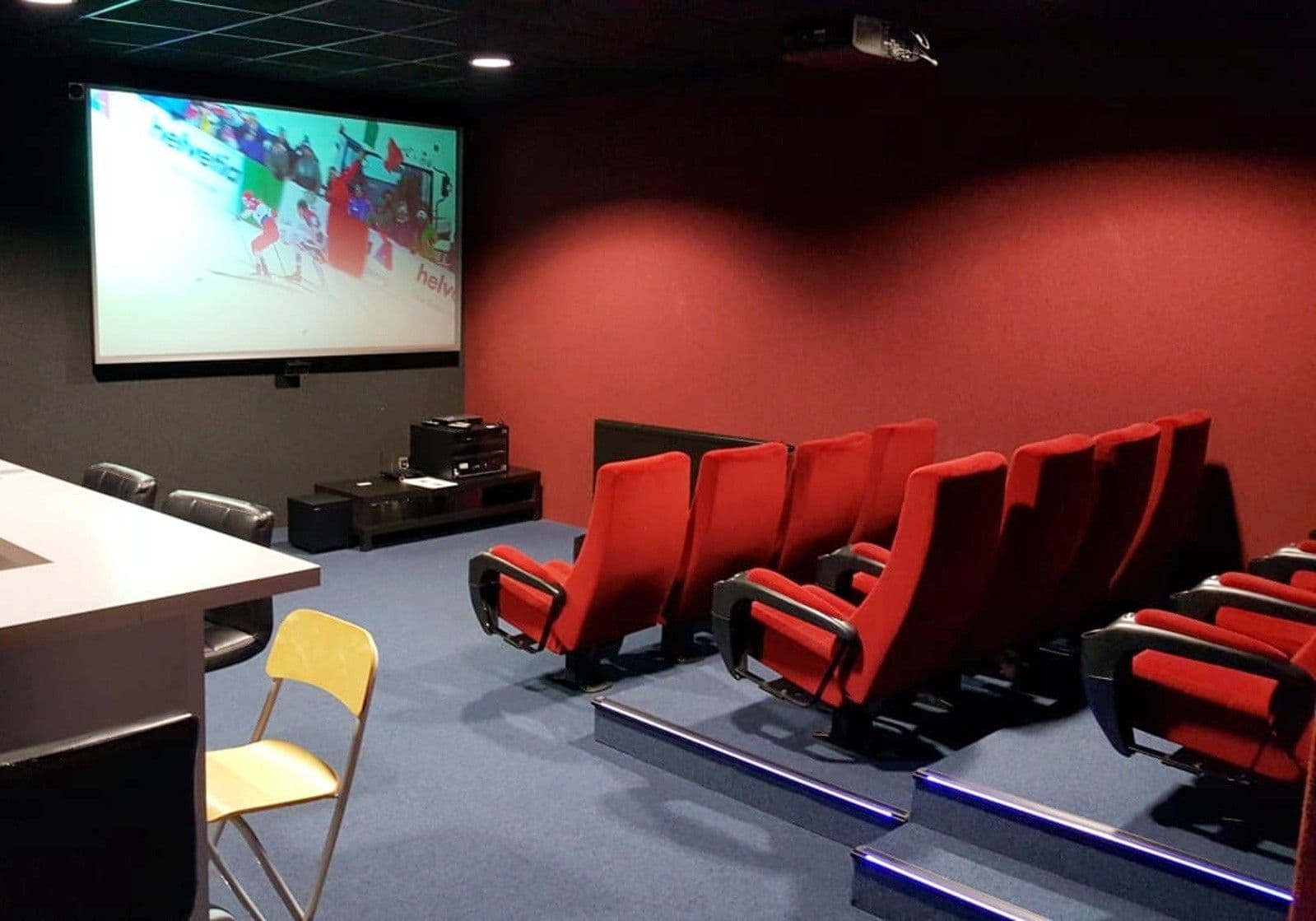 2 bedroom with open-plan kitchen flat to rent, 93 m², Nademlejnská, Prague, Prague 2 bedroom with open-plan kitchen flat to rent, 93 m², Nademlejnská, Prague, Prague