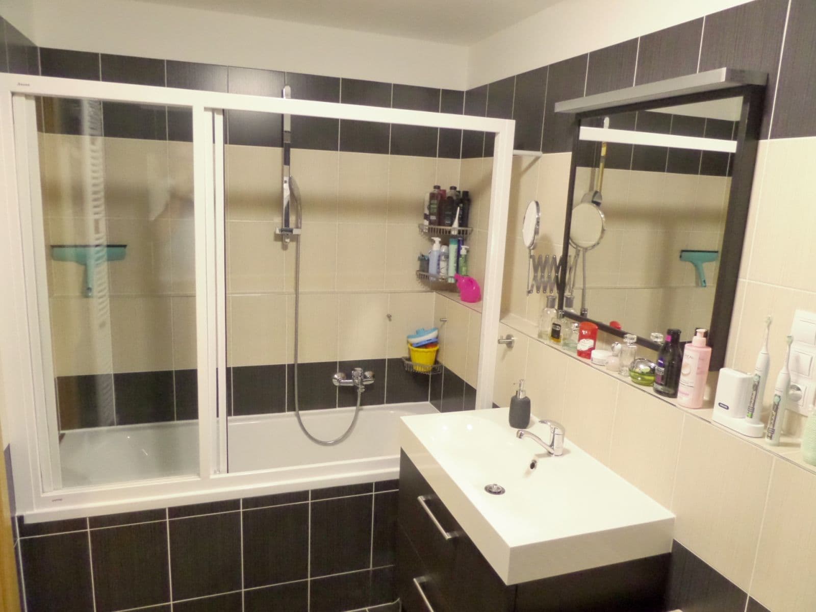 2 bedroom with open-plan kitchen flat to rent, 93 m², Nademlejnská, Prague, Prague 2 bedroom with open-plan kitchen flat to rent, 93 m², Nademlejnská, Prague, Prague