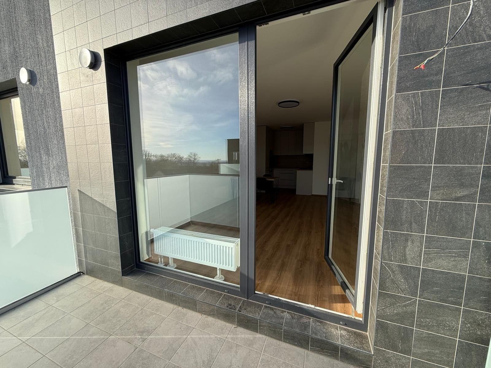 1 bedroom with open-plan kitchen flat to rent, 55 m², Čakovická, Prague, Prague 1 bedroom with open-plan kitchen flat to rent, 55 m², Čakovická, Prague, Prague