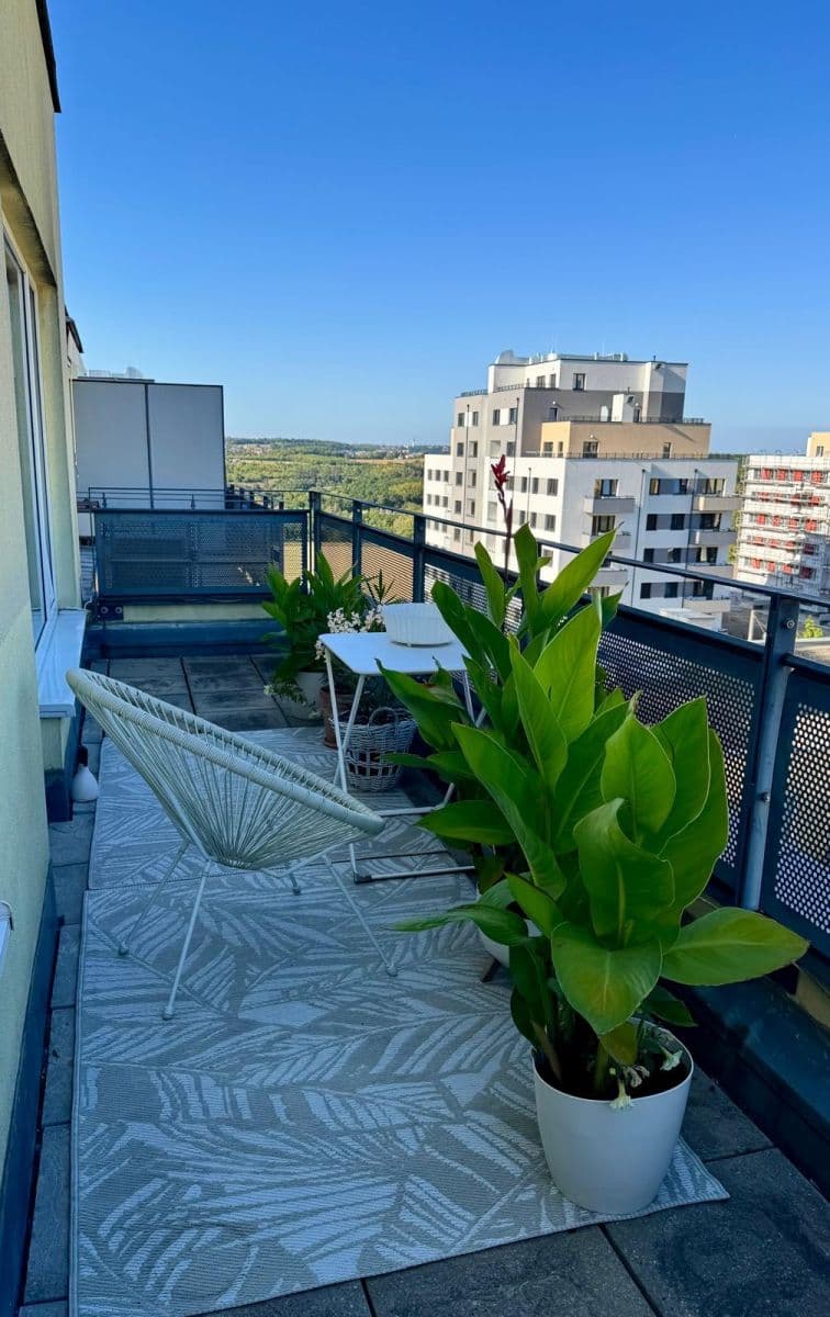 1 bedroom with open-plan kitchen flat to rent, 41 m², Werichova, Prague, Prague 1 bedroom with open-plan kitchen flat to rent, 41 m², Werichova, Prague, Prague