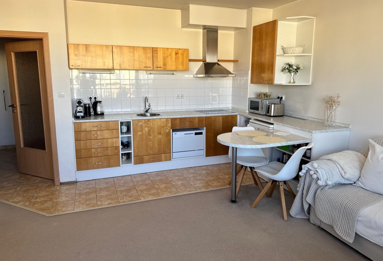 1 bedroom with open-plan kitchen flat to rent, 41 m², Werichova, Prague, Prague 1 bedroom with open-plan kitchen flat to rent, 41 m², Werichova, Prague, Prague
