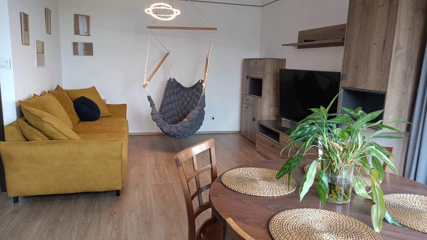 3 bedroom with open-plan kitchen flat to rent, 83 m², U Ryšánky, Prague, Prague 3 bedroom with open-plan kitchen flat to rent, 83 m², U Ryšánky, Prague, Prague