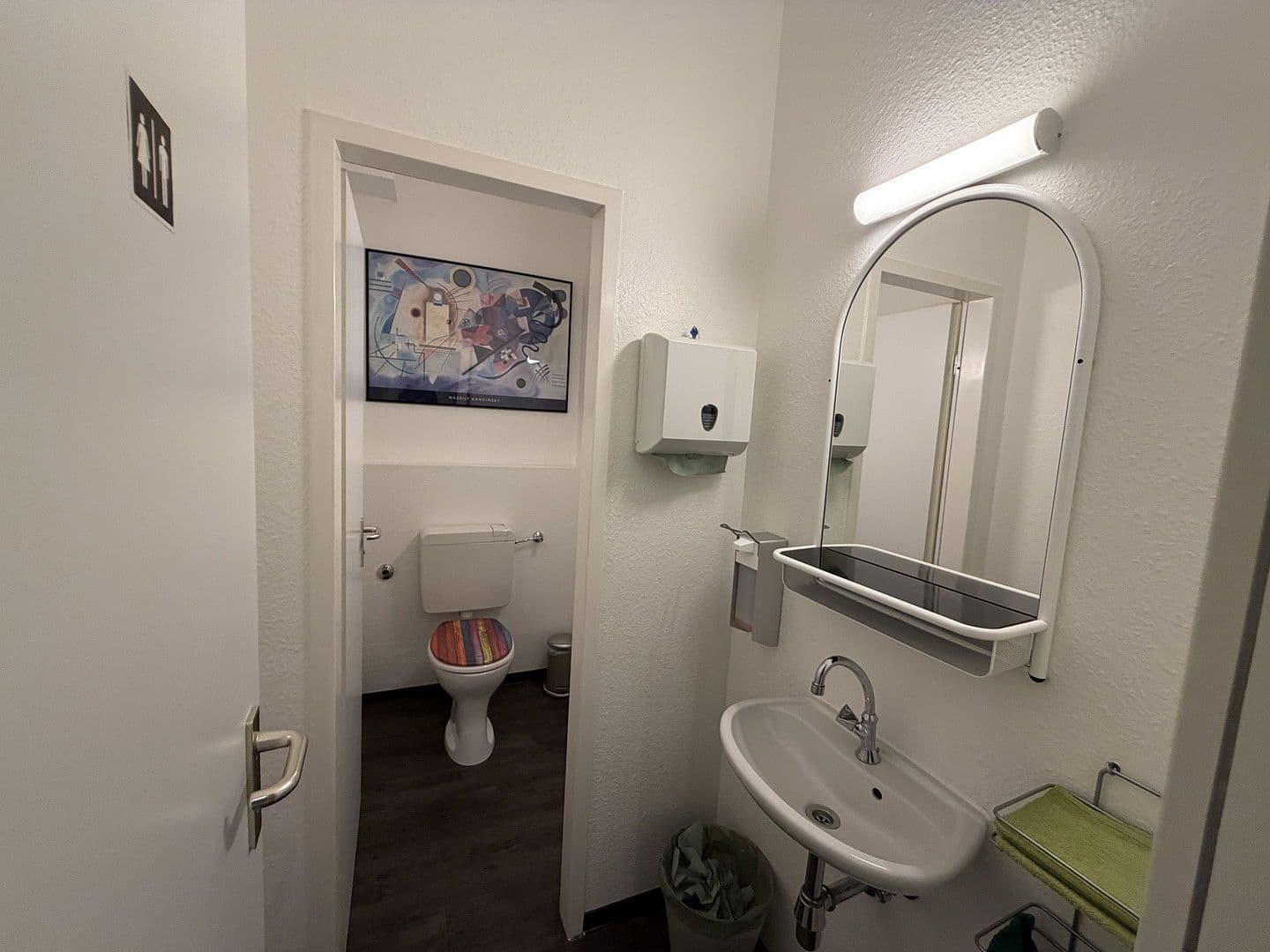 office to rent, 129 m², Königsbergerstr. 24, Monheim am Rhein, North Rhine-Westphalia office to rent, 129 m², Königsbergerstr. 24, Monheim am Rhein, North Rhine-Westphalia