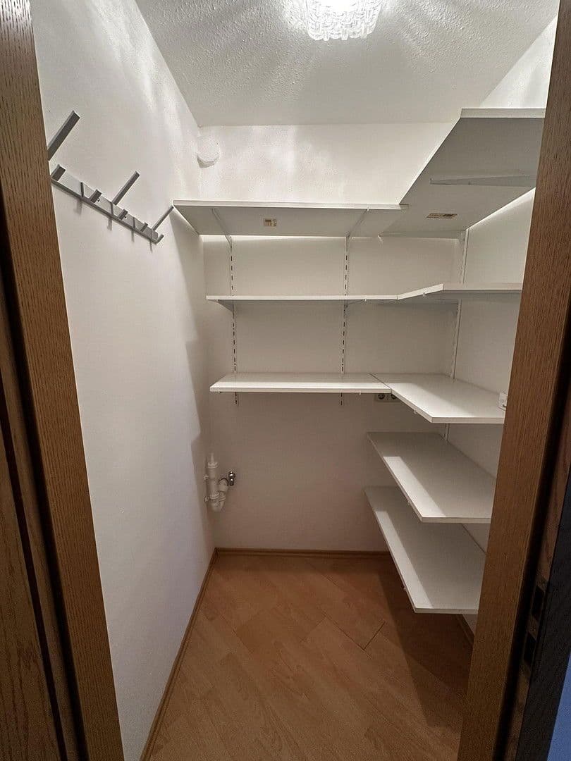 3 bedroom flat to rent, 90 m², Gutenbergstraße 27a, Zirndorf, Bavaria 3 bedroom flat to rent, 90 m², Gutenbergstraße 27a, Zirndorf, Bavaria