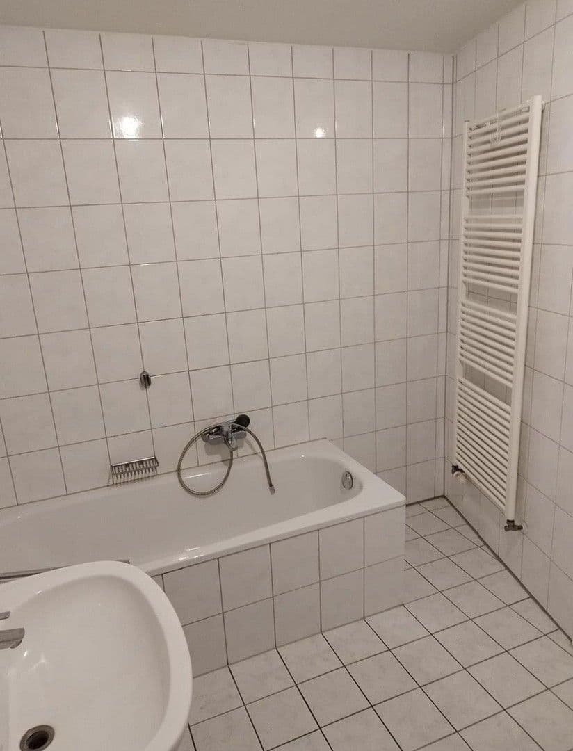 2 bedroom flat to rent, 61 m², Hauptstraße 3, Bornheim, North Rhine-Westphalia 2 bedroom flat to rent, 61 m², Hauptstraße 3, Bornheim, North Rhine-Westphalia