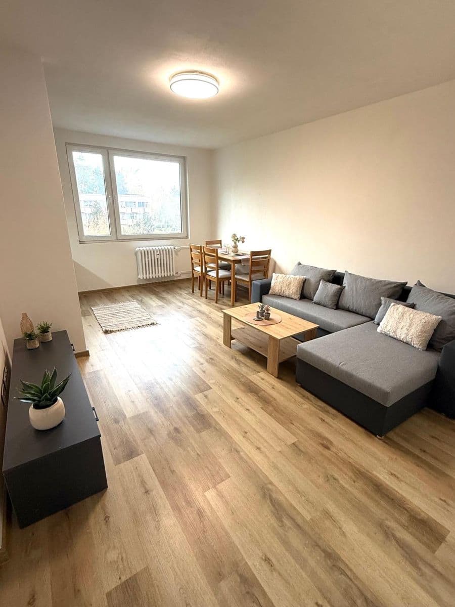 1 bedroom with open-plan kitchen flat for sale, 47 m², Čechovská, Příbram, Středočeský Region 1 bedroom with open-plan kitchen flat for sale, 47 m², Čechovská, Příbram, Středočeský Region