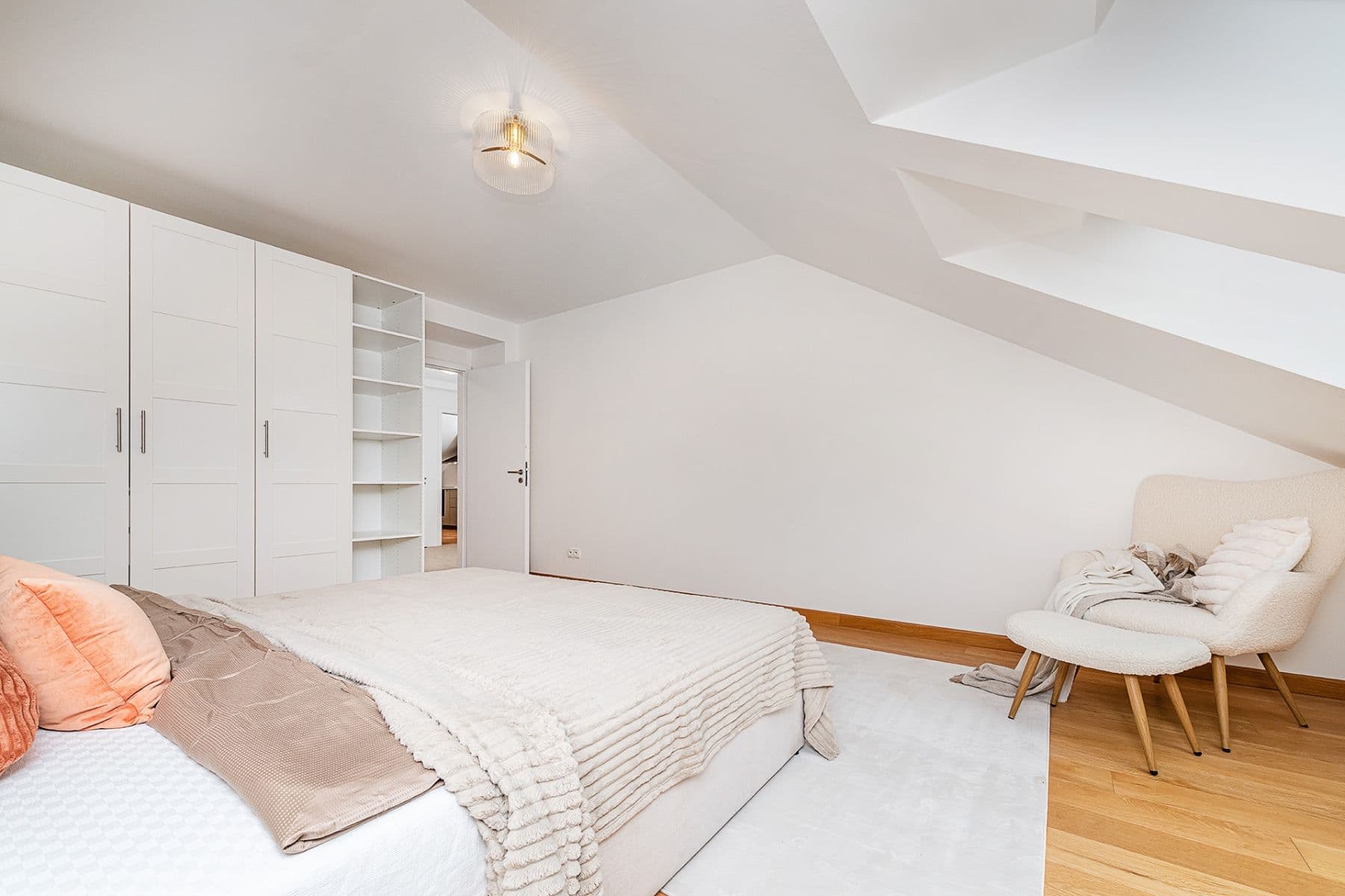 3 bedroom with open-plan kitchen flat for sale, 117 m², Chodská, Prague, Prague 3 bedroom with open-plan kitchen flat for sale, 117 m², Chodská, Prague, Prague