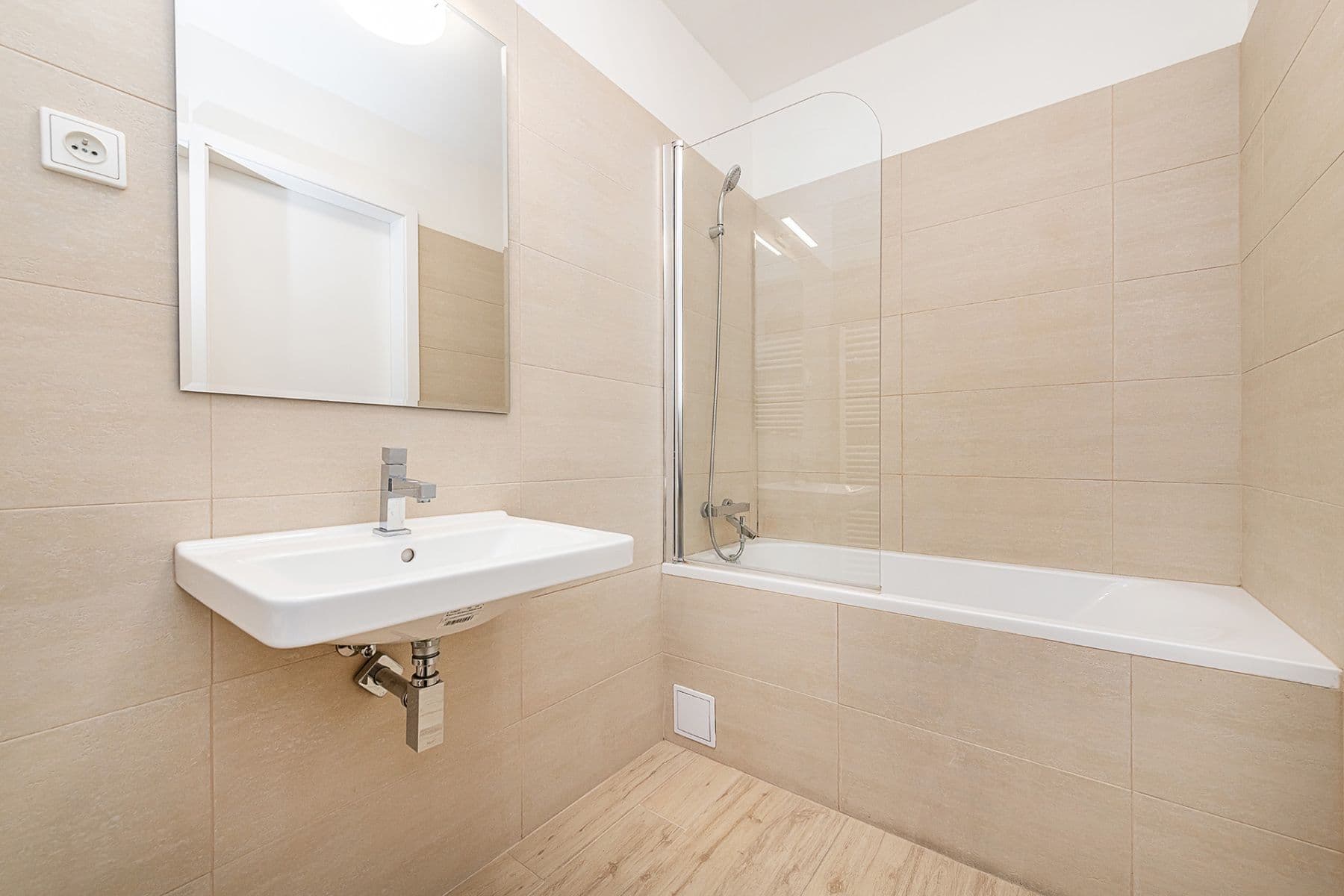 3 bedroom with open-plan kitchen flat for sale, 117 m², Chodská, Prague, Prague 3 bedroom with open-plan kitchen flat for sale, 117 m², Chodská, Prague, Prague