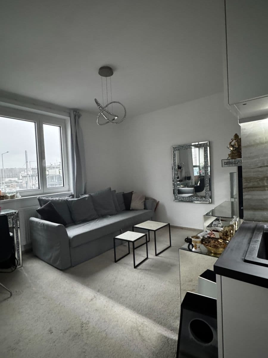 Studio flat to rent, 46 m², Poděbradská, Prague, Prague Studio flat to rent, 46 m², Poděbradská, Prague, Prague