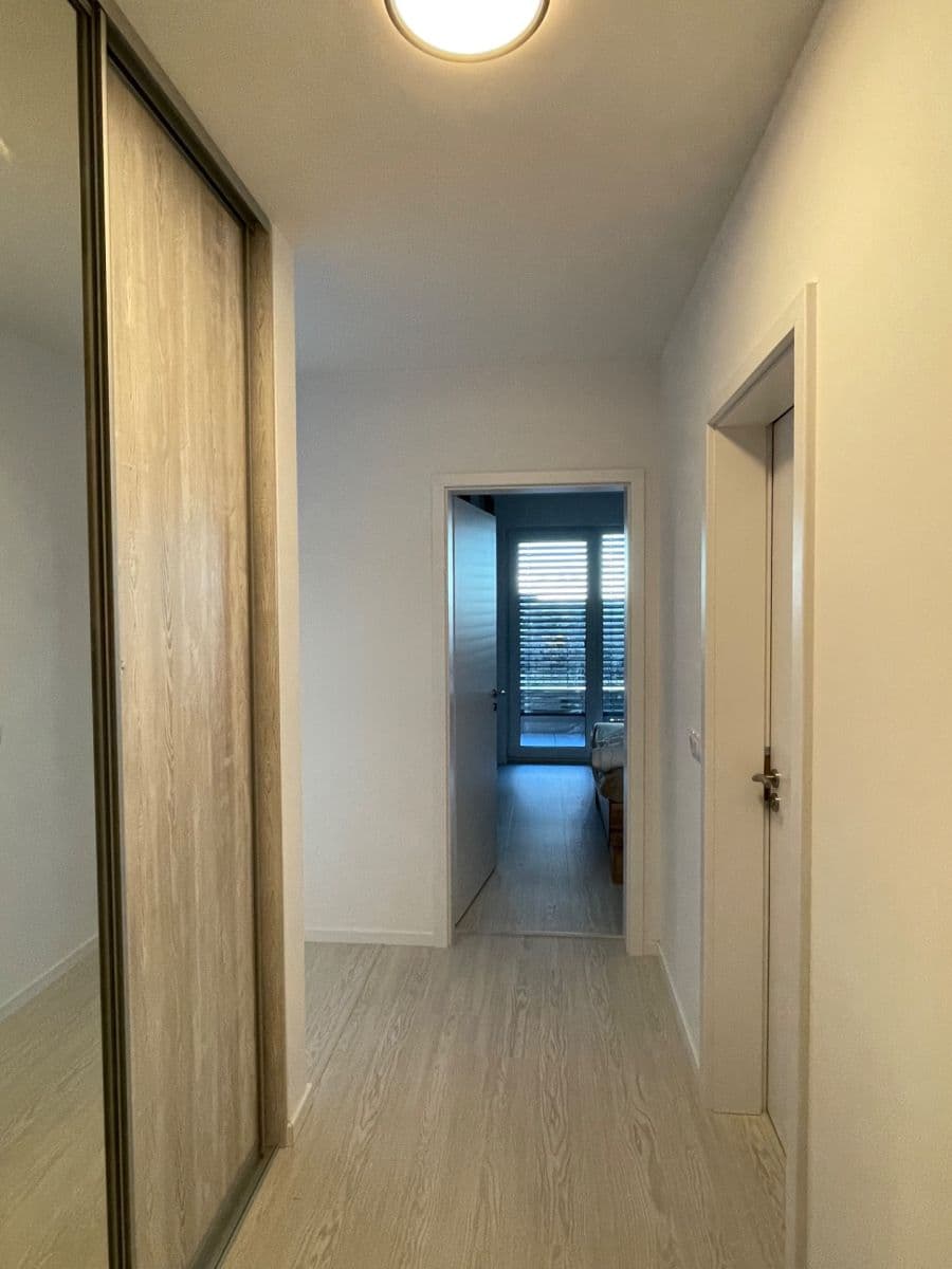 1 bedroom with open-plan kitchen flat to rent, 63 m², Mateja Encingera, Devínska Nová Ves, Bratislavský Region 1 bedroom with open-plan kitchen flat to rent, 63 m², Mateja Encingera, Devínska Nová Ves, Bratislavský Region