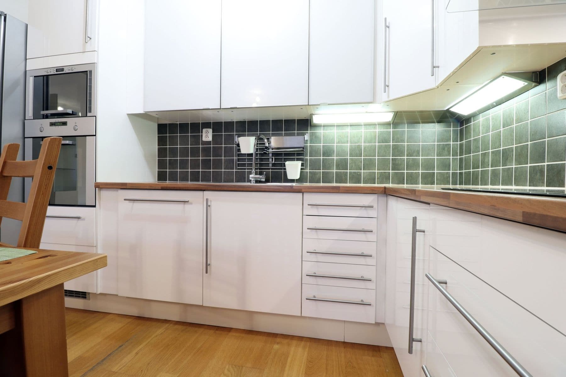 3 bedroom with open-plan kitchen flat to rent, 92 m², Dismanova, Prague, Prague 3 bedroom with open-plan kitchen flat to rent, 92 m², Dismanova, Prague, Prague