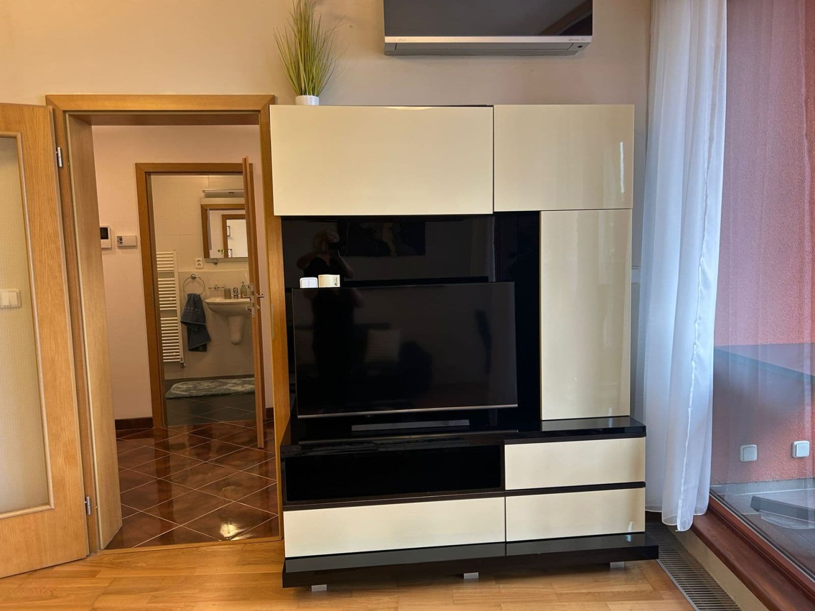 1 bedroom with open-plan kitchen flat to rent, 67 m², Švejcarovo náměstí, Prague, Prague 1 bedroom with open-plan kitchen flat to rent, 67 m², Švejcarovo náměstí, Prague, Prague