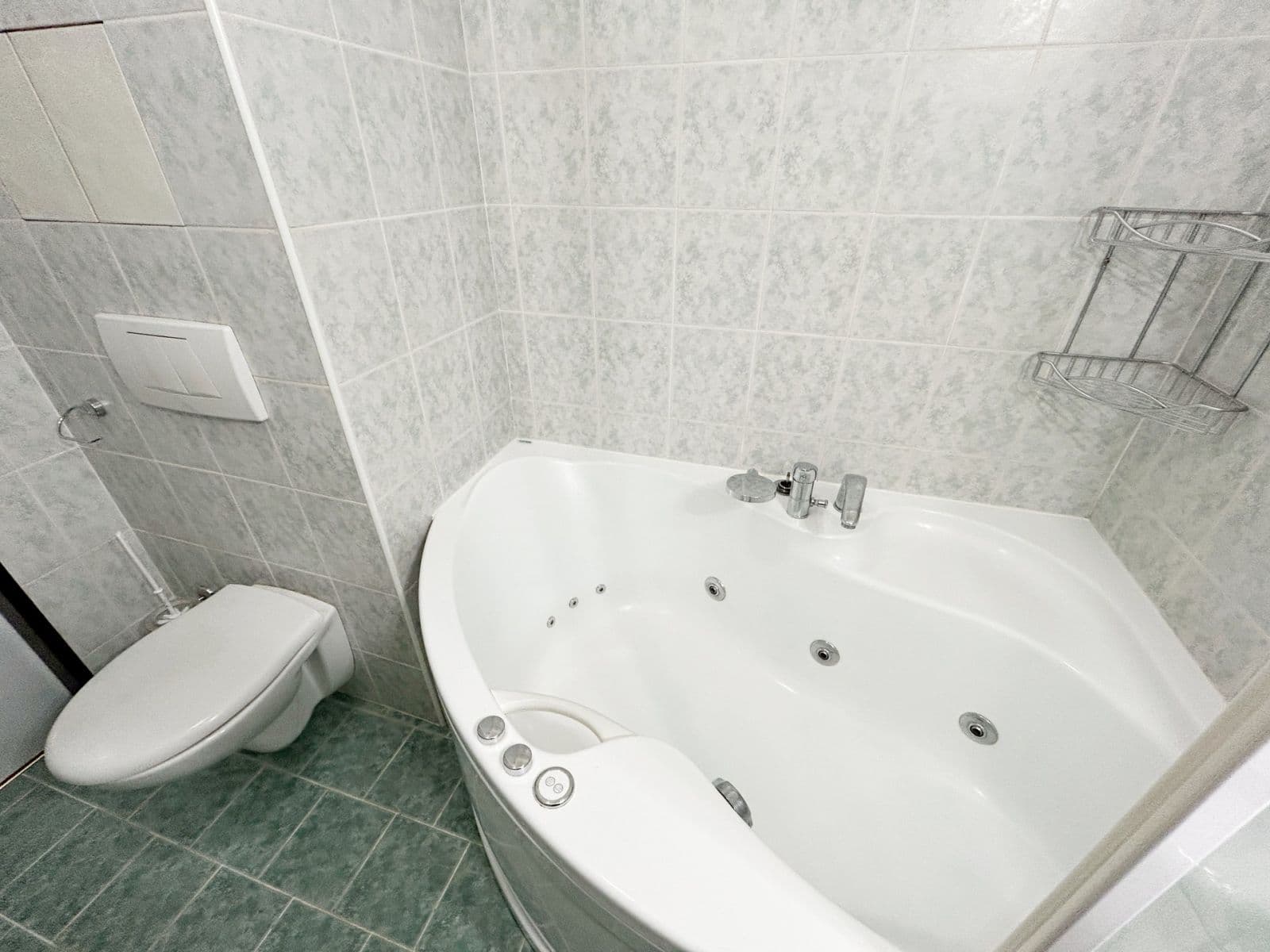 2 bedroom flat to rent, 63 m², Leopolda Peka, Říčany, Středočeský Region 2 bedroom flat to rent, 63 m², Leopolda Peka, Říčany, Středočeský Region