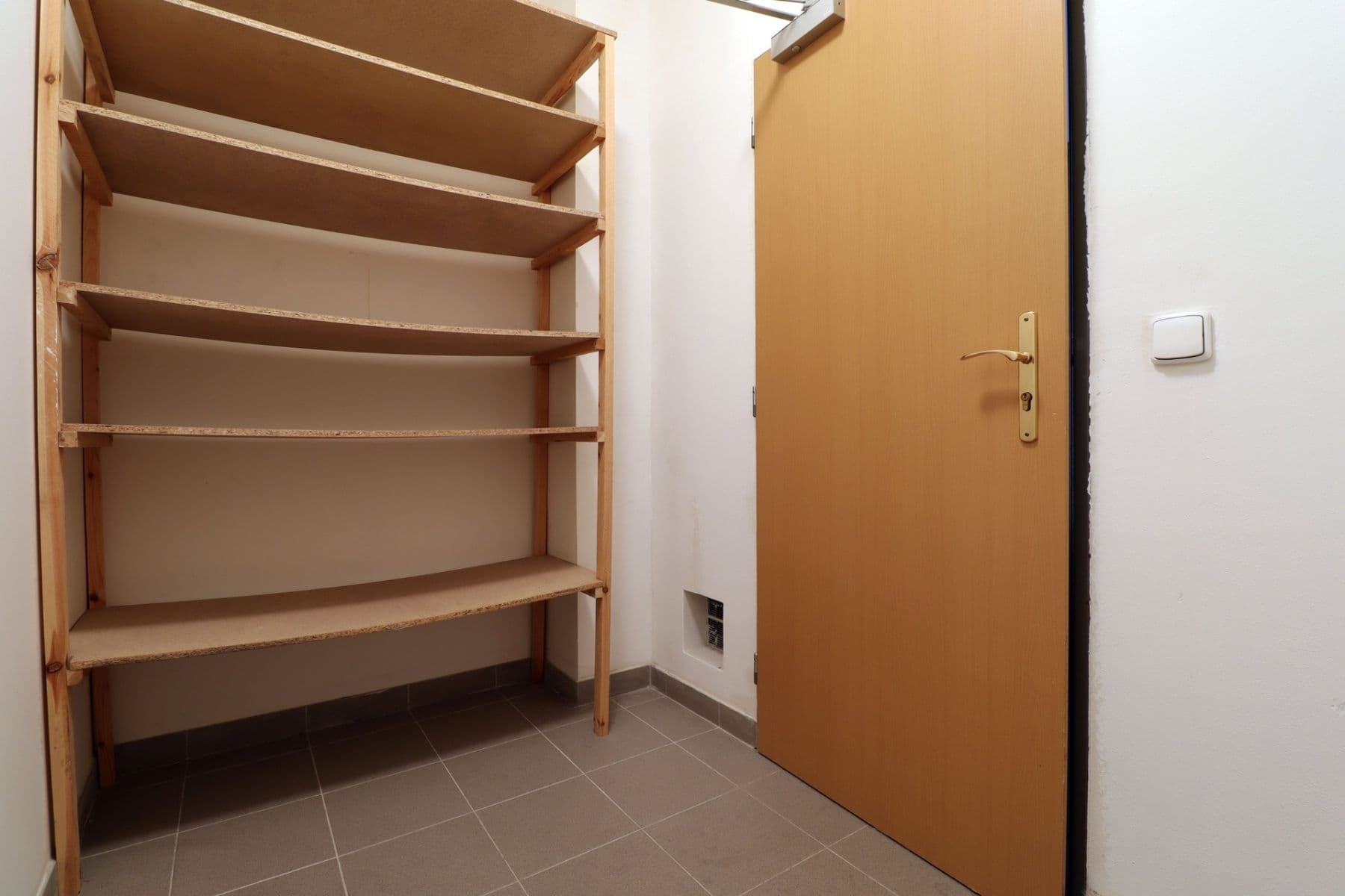 1 bedroom with open-plan kitchen flat to rent, 58 m², Františka Diviše, Prague, Prague 1 bedroom with open-plan kitchen flat to rent, 58 m², Františka Diviše, Prague, Prague