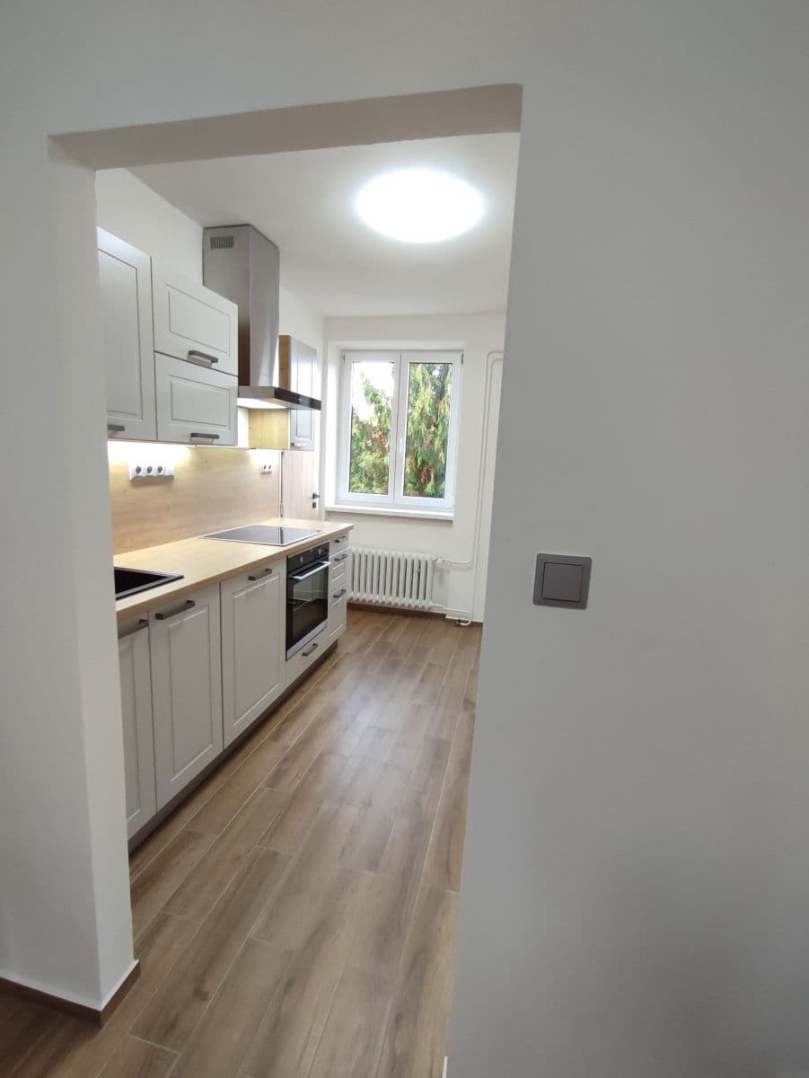 3 bedroom flat to rent, 78 m², Karlov, Velké Meziříčí, Vysočina Region 3 bedroom flat to rent, 78 m², Karlov, Velké Meziříčí, Vysočina Region