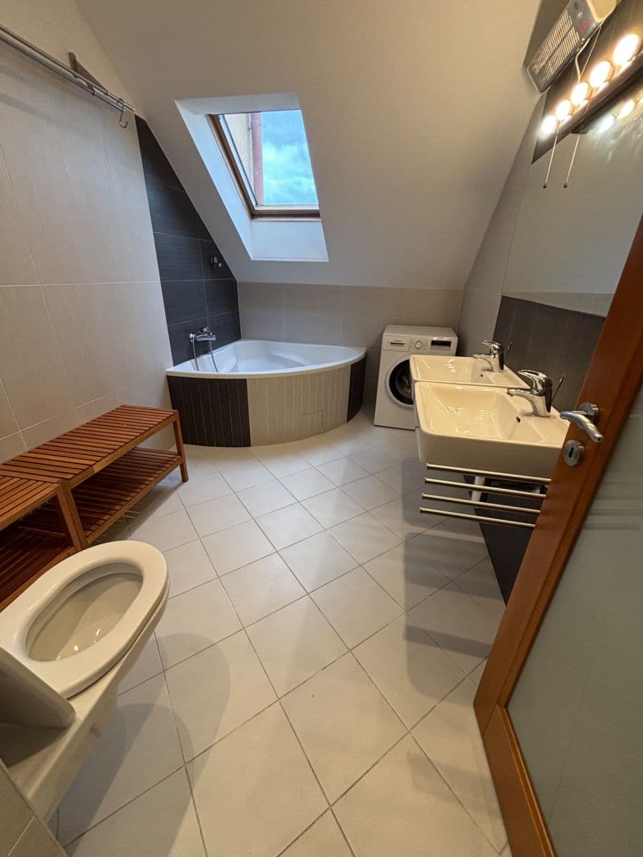 1 bedroom with open-plan kitchen flat to rent, 71 m², Hájkova, Prague, Prague 1 bedroom with open-plan kitchen flat to rent, 71 m², Hájkova, Prague, Prague