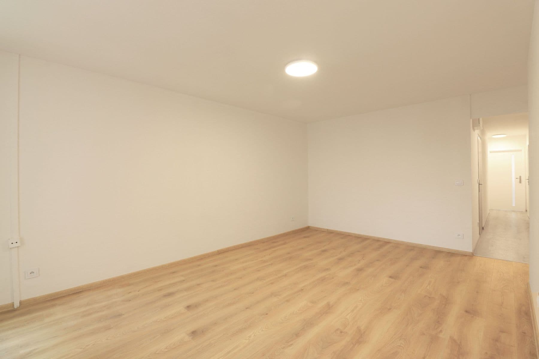 2 bedroom with open-plan kitchen flat to rent, 72 m², Borovanského, Prague, Prague 2 bedroom with open-plan kitchen flat to rent, 72 m², Borovanského, Prague, Prague