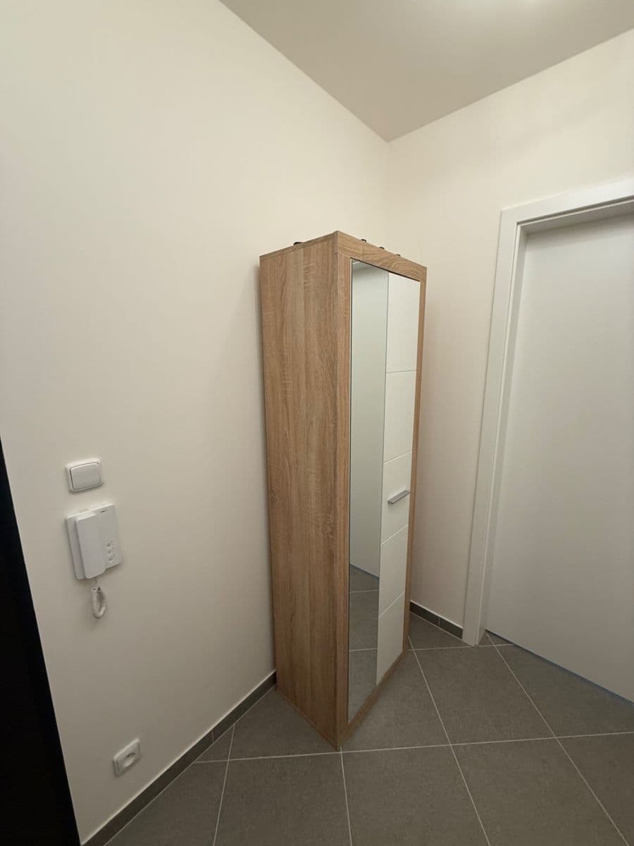 Studio flat to rent, 34 m², Čakovická, Prague, Prague Studio flat to rent, 34 m², Čakovická, Prague, Prague