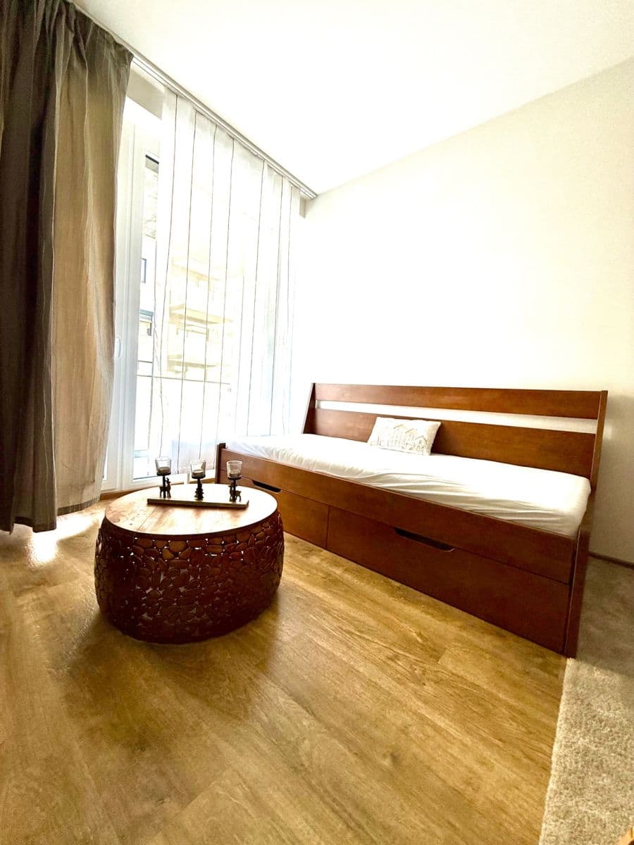 Studio flat to rent, 34 m², Čakovická, Prague, Prague Studio flat to rent, 34 m², Čakovická, Prague, Prague