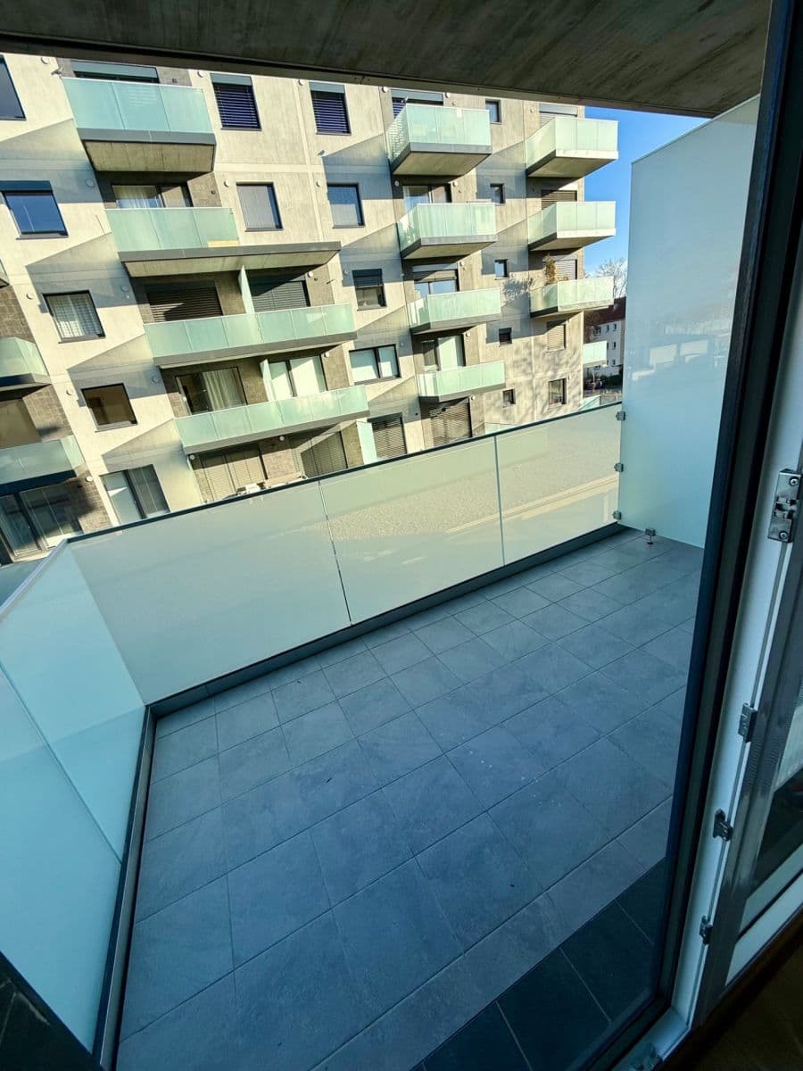 Studio flat to rent, 34 m², Čakovická, Prague, Prague Studio flat to rent, 34 m², Čakovická, Prague, Prague