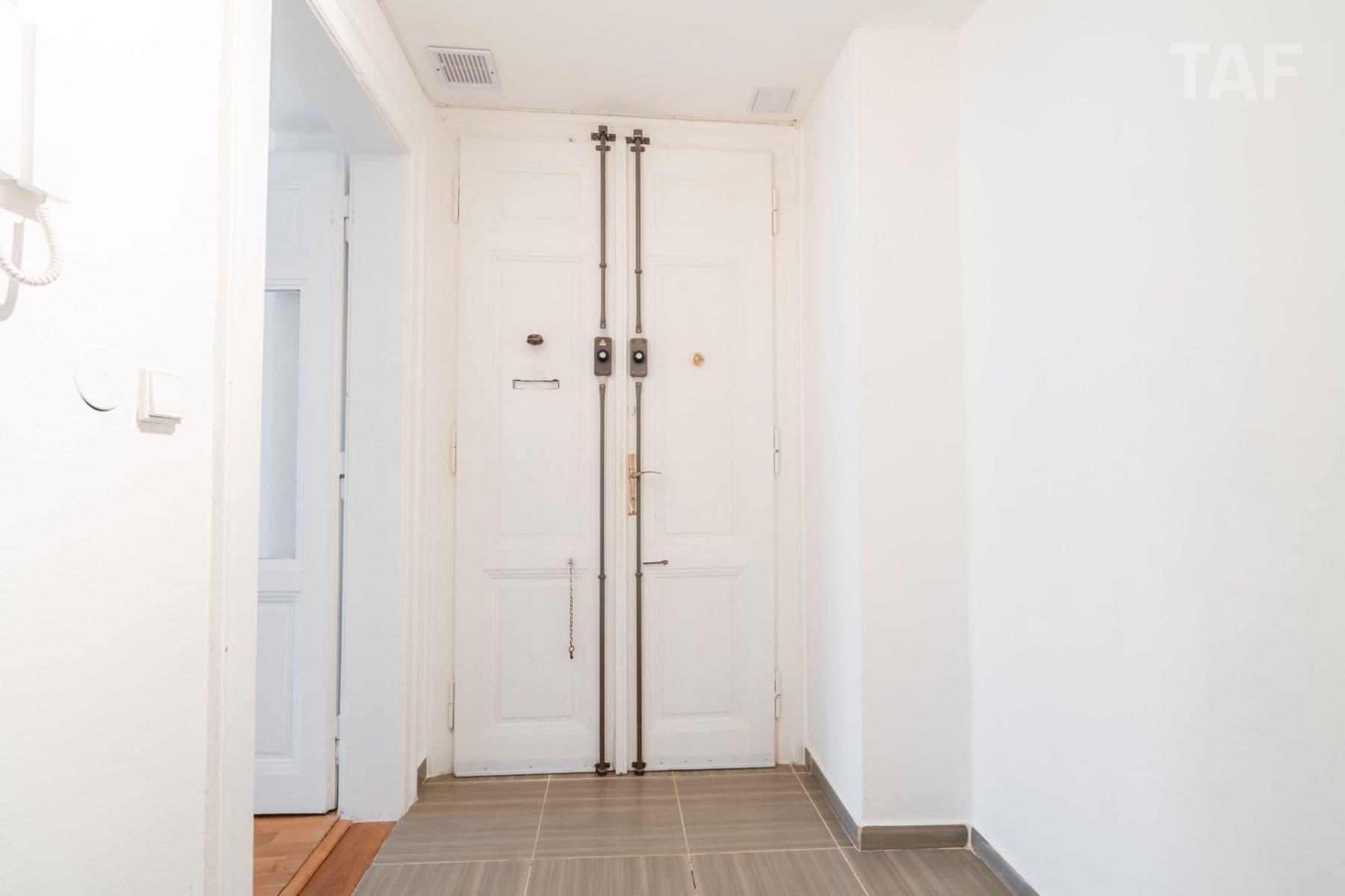 1 bedroom with open-plan kitchen flat for sale, 43 m², Lucemburská, Prague, Prague 1 bedroom with open-plan kitchen flat for sale, 43 m², Lucemburská, Prague, Prague