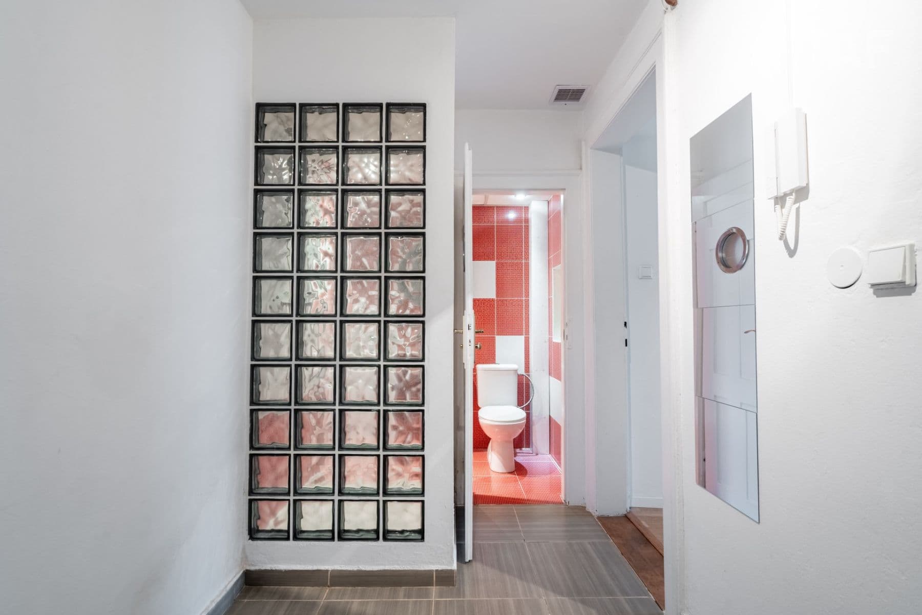 1 bedroom with open-plan kitchen flat for sale, 43 m², Lucemburská, Prague, Prague 1 bedroom with open-plan kitchen flat for sale, 43 m², Lucemburská, Prague, Prague