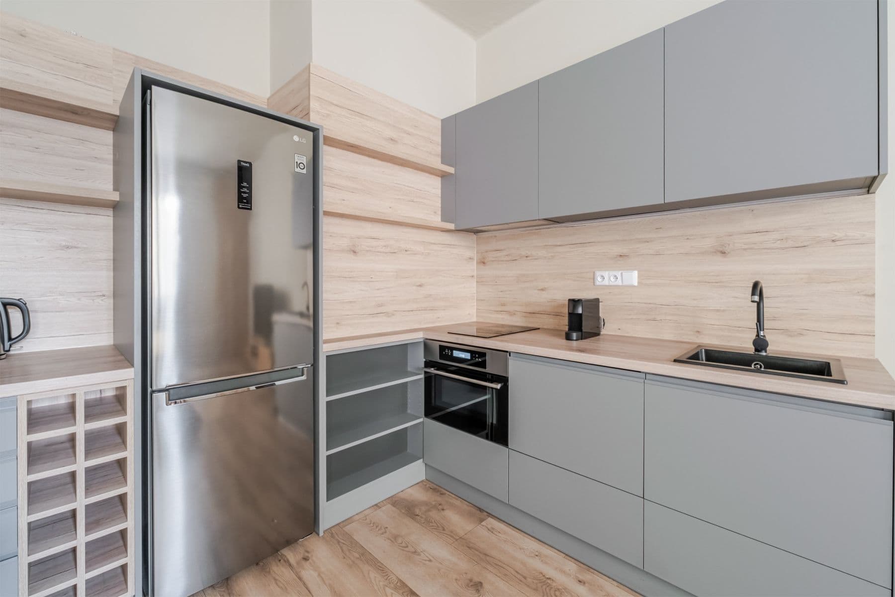 flat to rent, 37 m², Dvacátého Osmého Pluku, Prague, Prague flat to rent, 37 m², Dvacátého Osmého Pluku, Prague, Prague