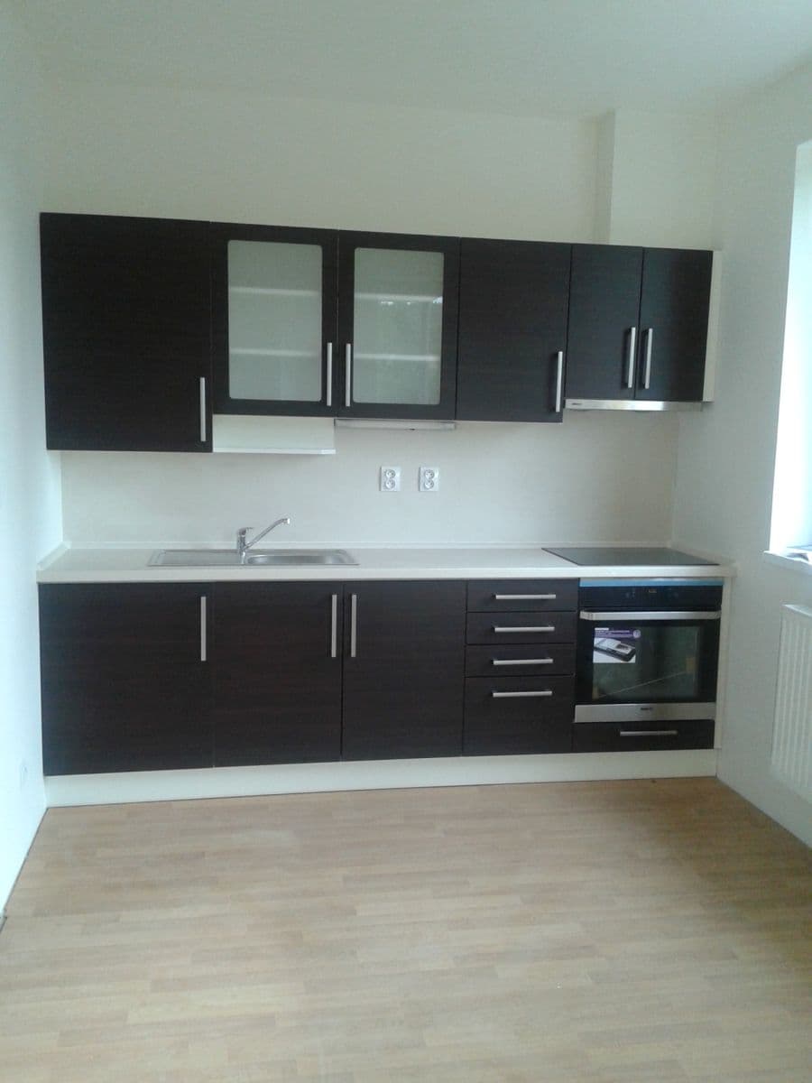 1 bedroom flat to rent, 38 m², Dukelských hrdinů, Rakovník, Středočeský Region 1 bedroom flat to rent, 38 m², Dukelských hrdinů, Rakovník, Středočeský Region