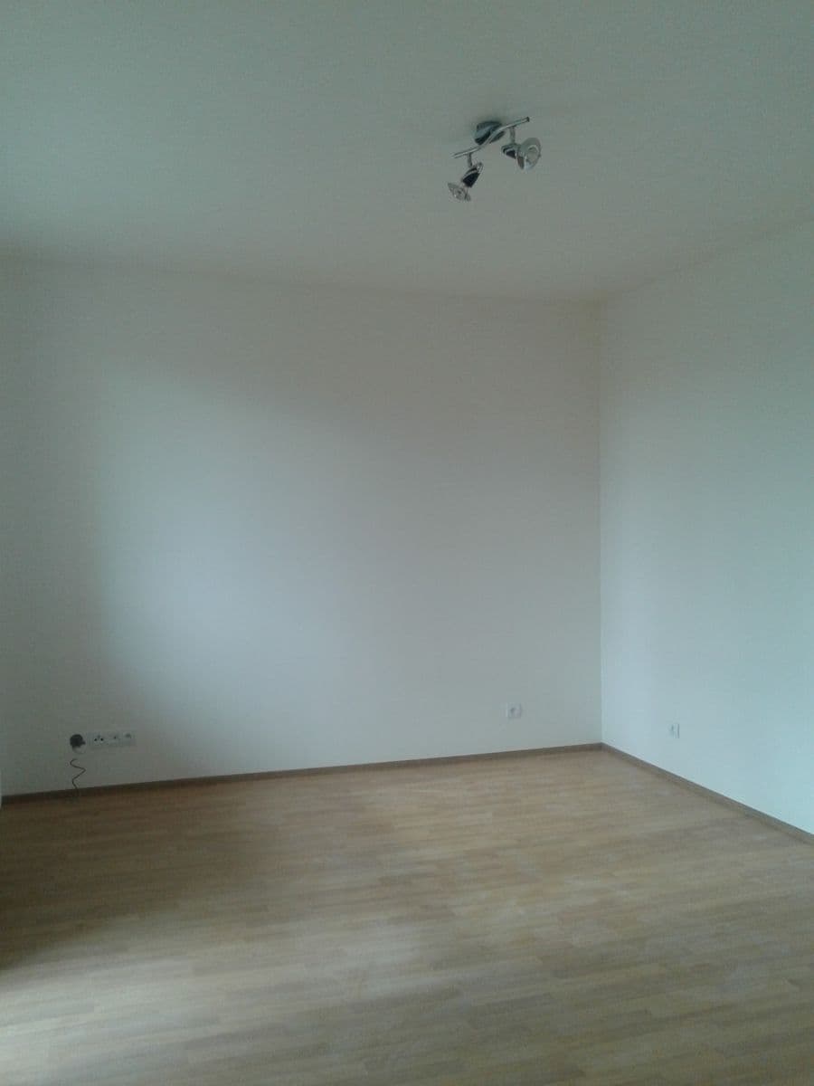 1 bedroom flat to rent, 38 m², Dukelských hrdinů, Rakovník, Středočeský Region 1 bedroom flat to rent, 38 m², Dukelských hrdinů, Rakovník, Středočeský Region