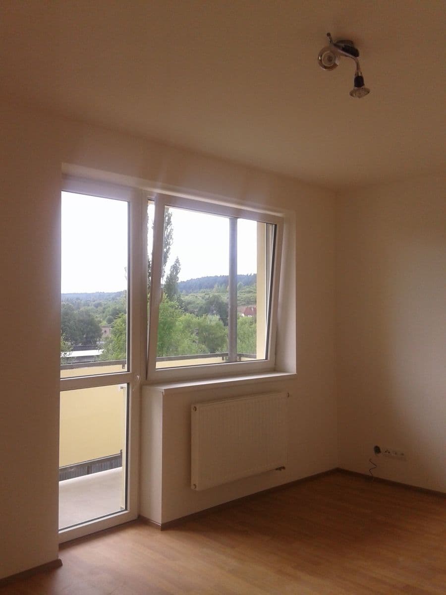 1 bedroom flat to rent, 38 m², Dukelských hrdinů, Rakovník, Středočeský Region 1 bedroom flat to rent, 38 m², Dukelských hrdinů, Rakovník, Středočeský Region