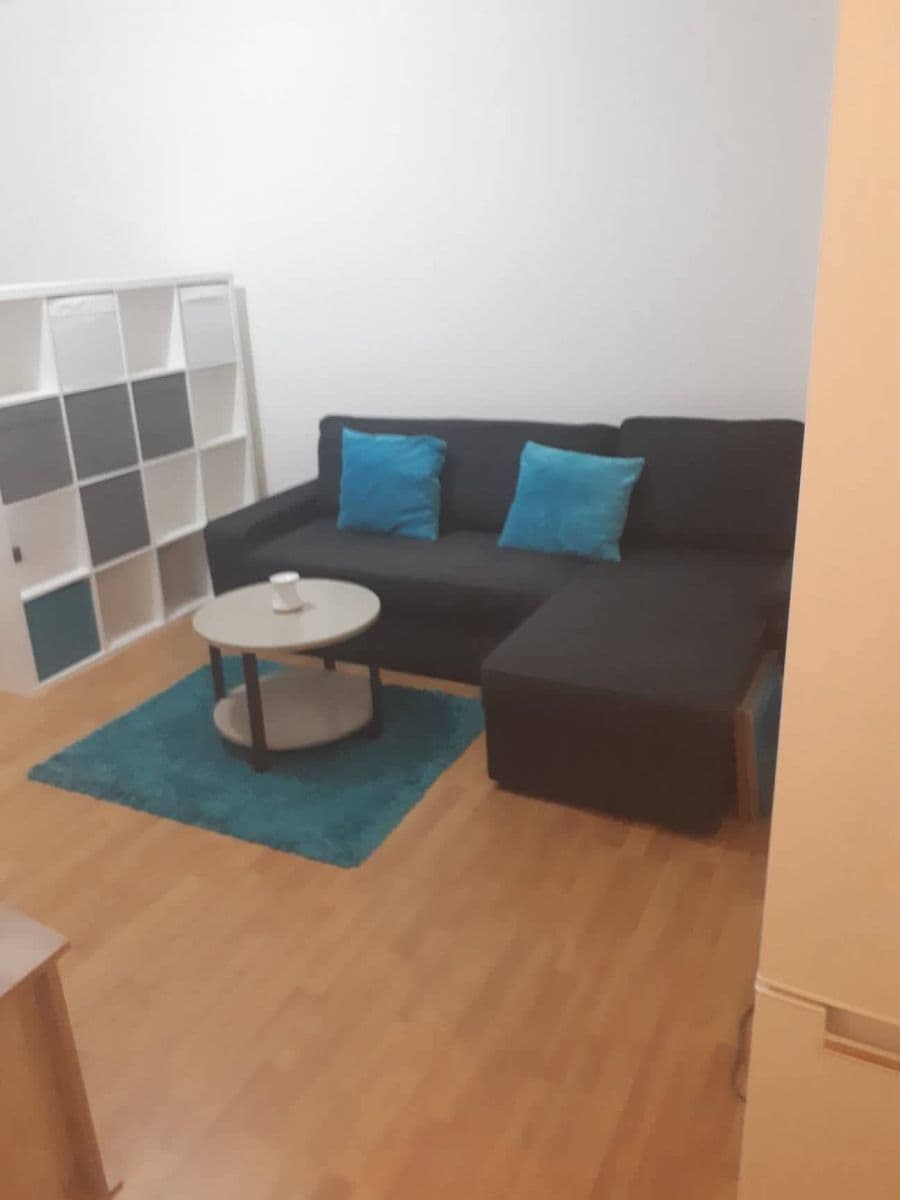 1 bedroom flat to rent, 38 m², Dukelských hrdinů, Rakovník, Středočeský Region 1 bedroom flat to rent, 38 m², Dukelských hrdinů, Rakovník, Středočeský Region