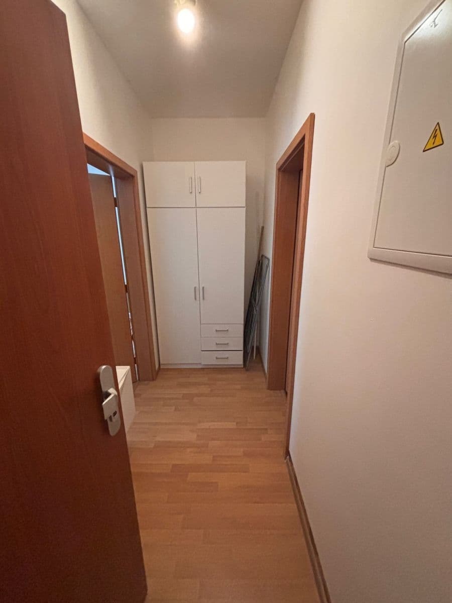 1 bedroom flat to rent, 38 m², Dukelských hrdinů, Rakovník, Středočeský Region 1 bedroom flat to rent, 38 m², Dukelských hrdinů, Rakovník, Středočeský Region