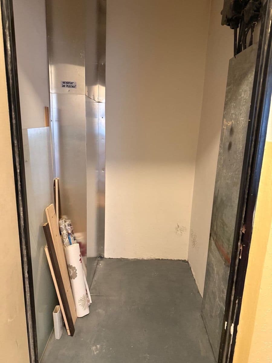 2 bedroom flat for sale, 54 m², Krhanická, Prague, Prague 2 bedroom flat for sale, 54 m², Krhanická, Prague, Prague