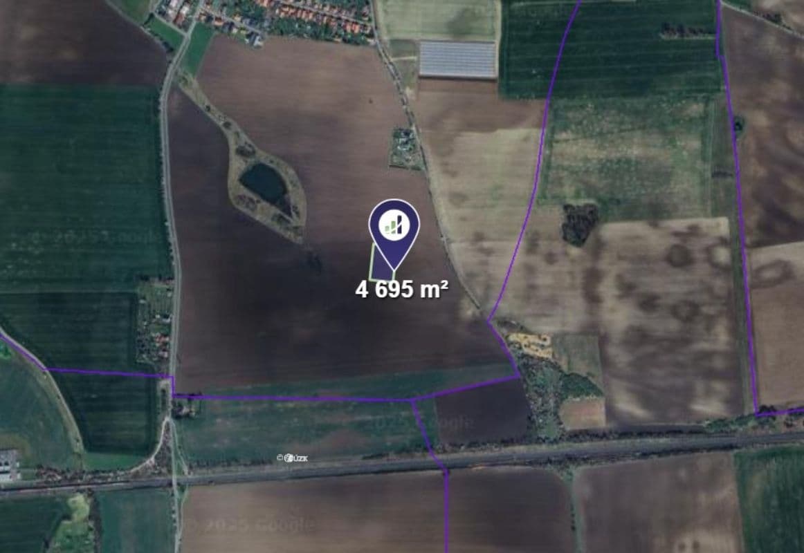 plot for sale, 3,130 m², Břežany II, Středočeský Region plot for sale, 3,130 m², Břežany II, Středočeský Region