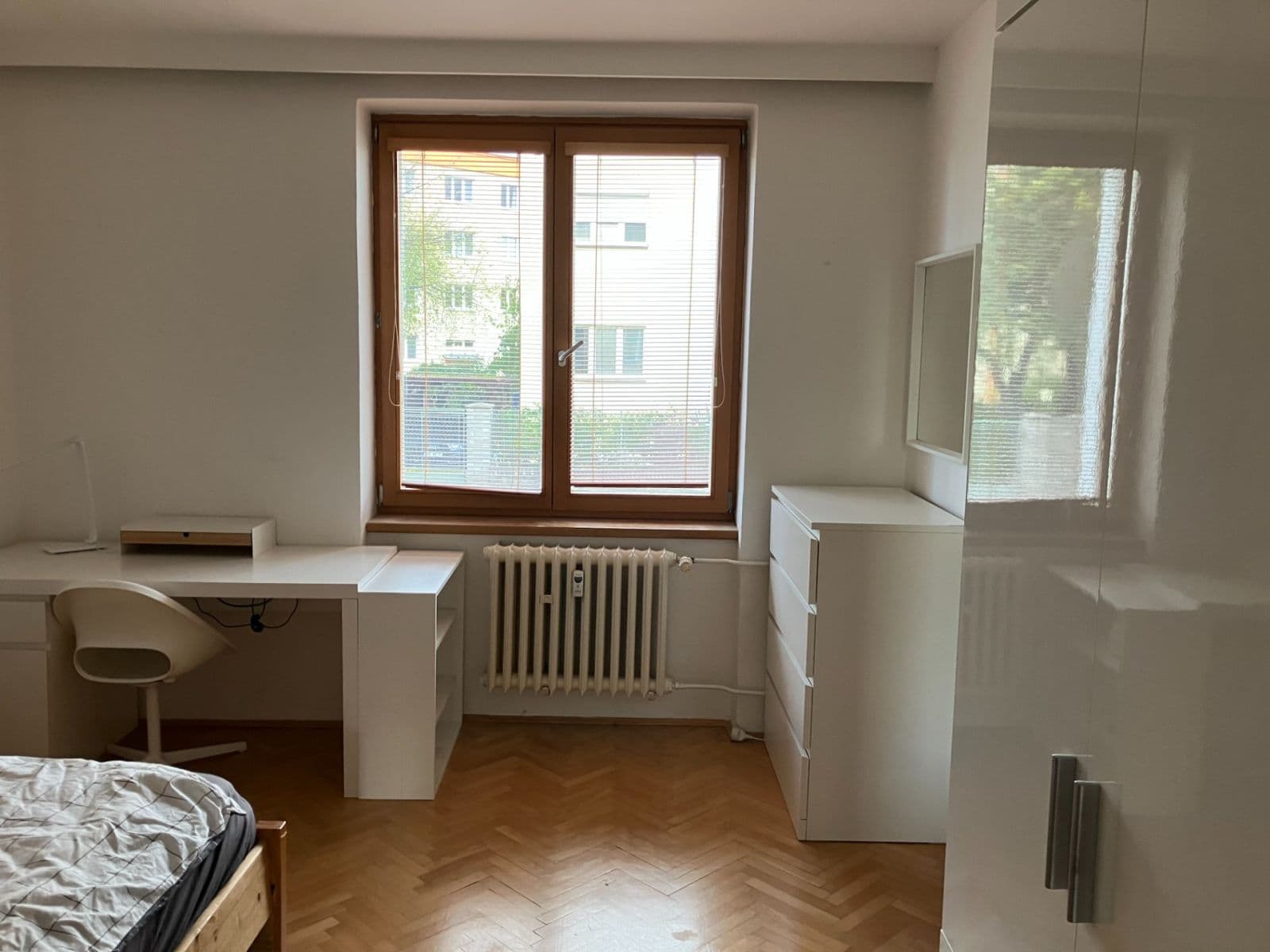4 bedroom flat to rent, 90 m², Plojharova, Prague, Prague 4 bedroom flat to rent, 90 m², Plojharova, Prague, Prague