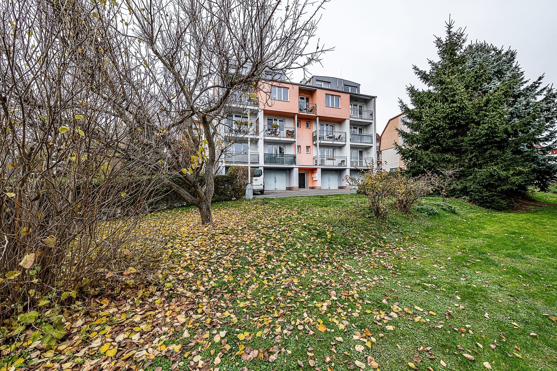 2 bedroom with open-plan kitchen flat for sale, 62 m², Sportovců, Hostivice, Středočeský Region 2 bedroom with open-plan kitchen flat for sale, 62 m², Sportovců, Hostivice, Středočeský Region