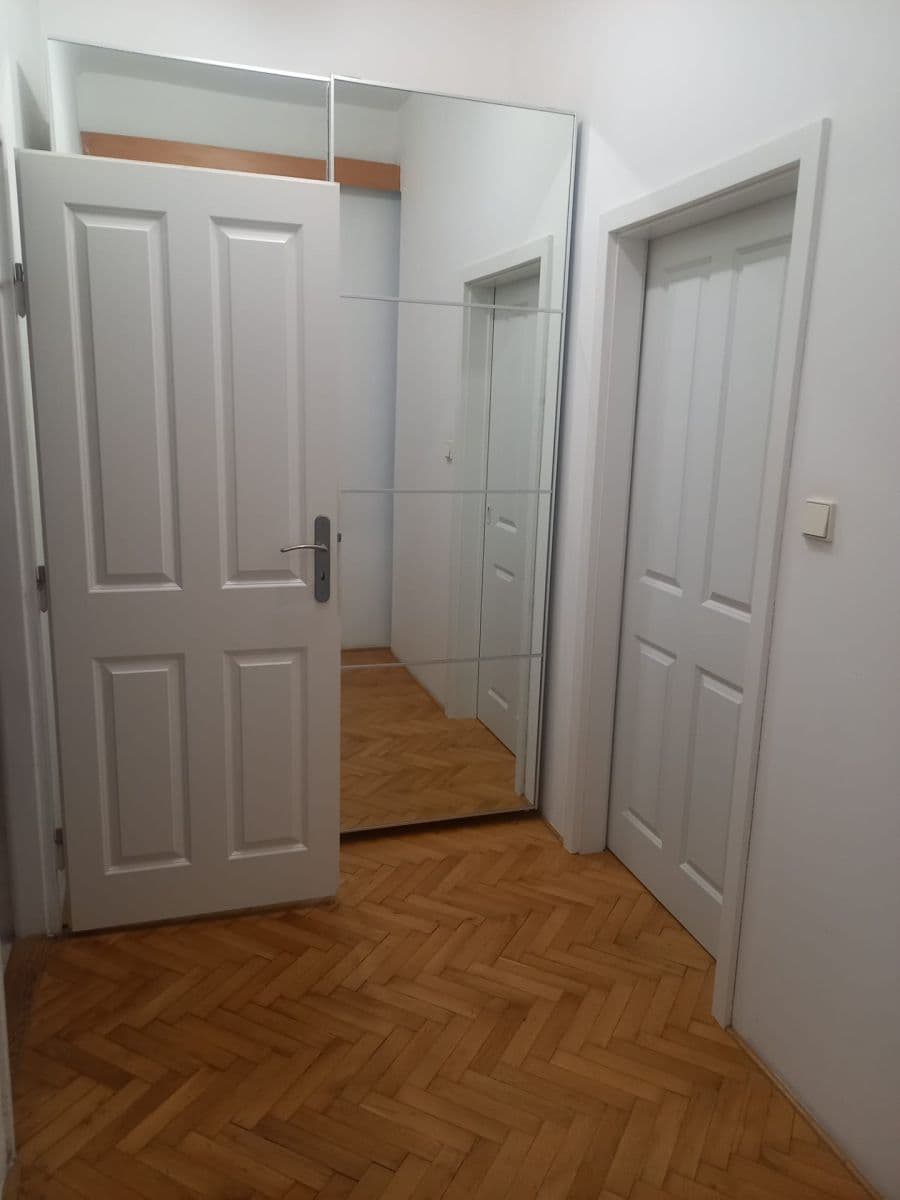 1 bedroom with open-plan kitchen flat for sale, 43 m², Nad Jezerkou, Prague, Prague 1 bedroom with open-plan kitchen flat for sale, 43 m², Nad Jezerkou, Prague, Prague